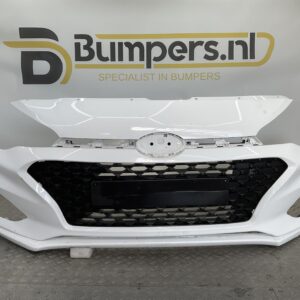 Bumper Hyundai i20 2015 86511C8000 Voorbumper E3-18553