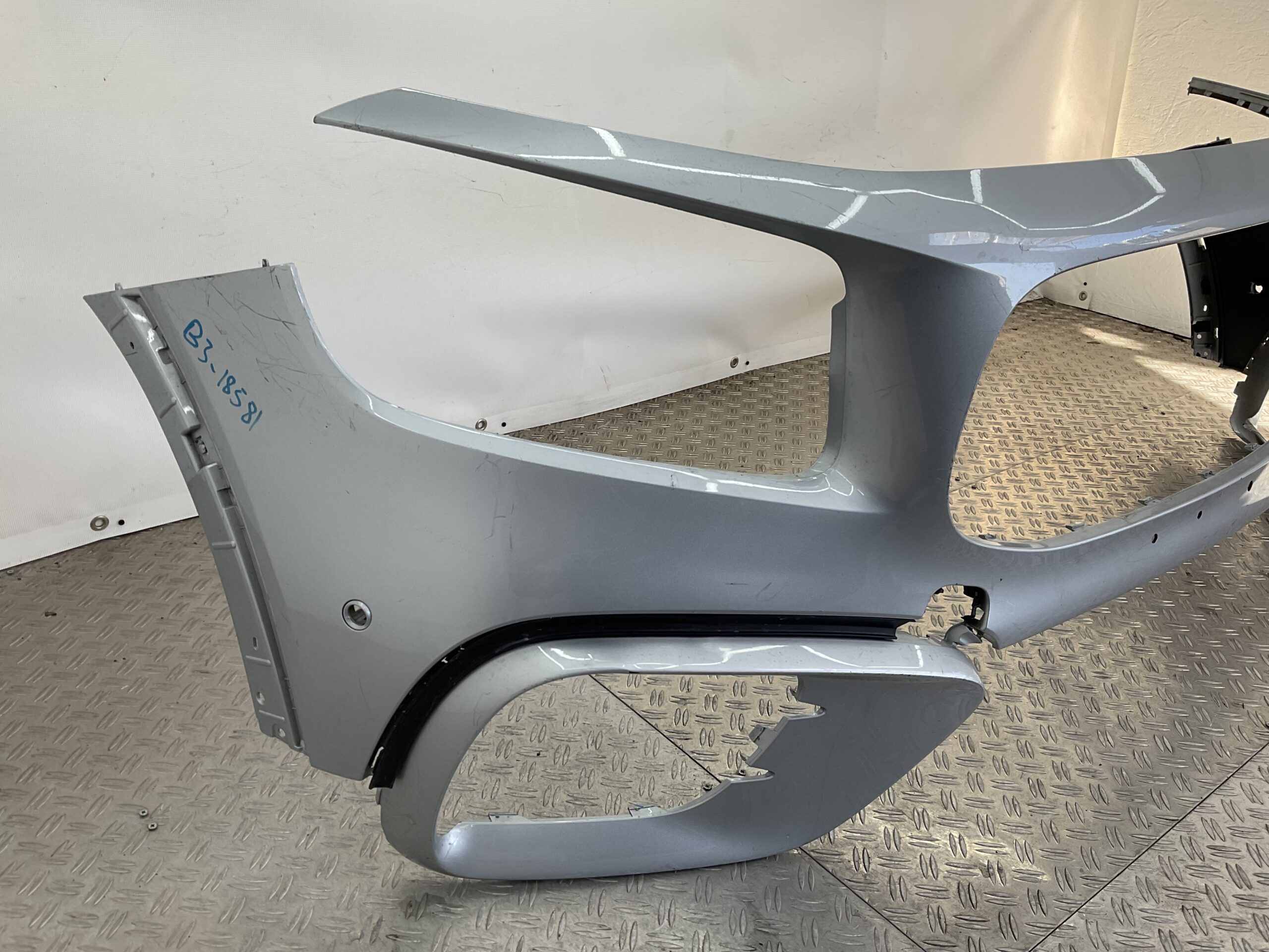 Bumper Mercedes-Benz GLB X247 A2478859110 Voorbumper B3-18581