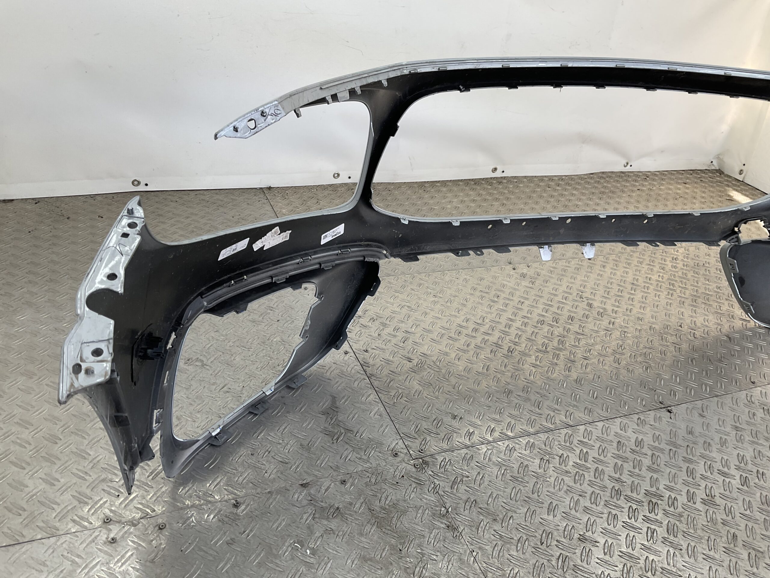 Bumper Mercedes-Benz GLB X247 A2478859110 Voorbumper B3-18581