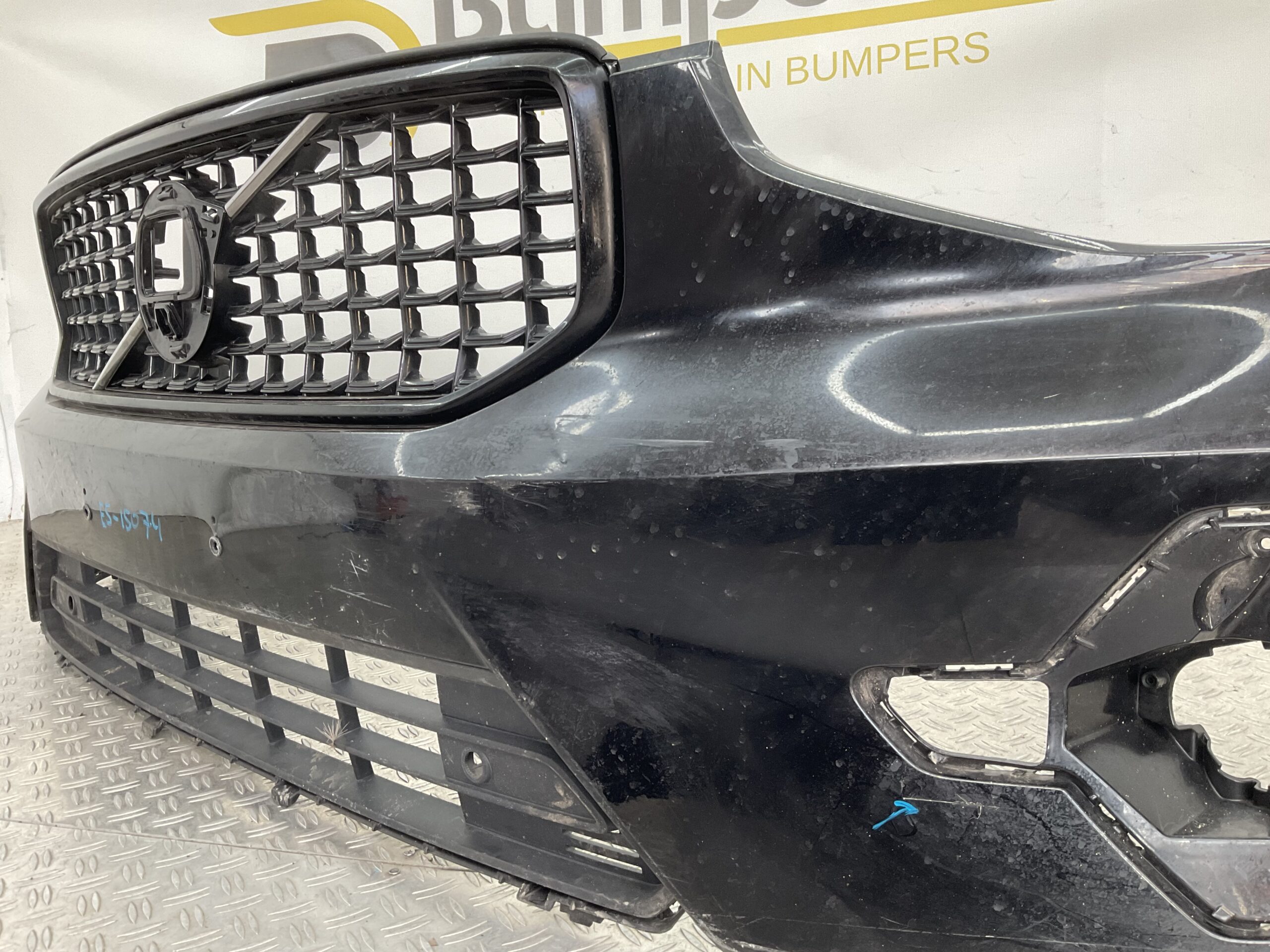 Bumper Volvo XC40 XC-40 Facelift 31690933 Voorbumper E5-15074
