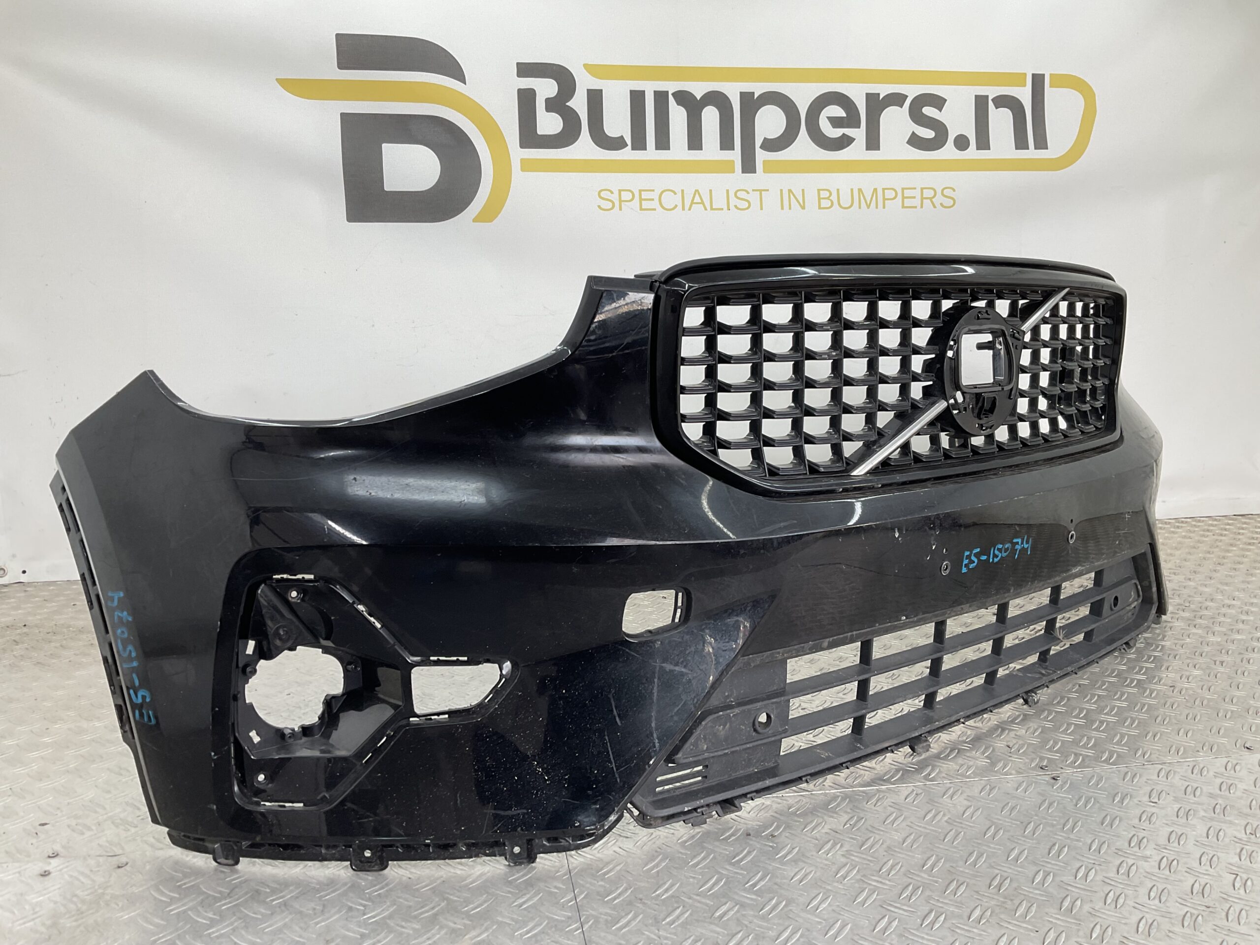 Bumper Volvo XC40 XC-40 Facelift 31690933 Voorbumper E5-15074