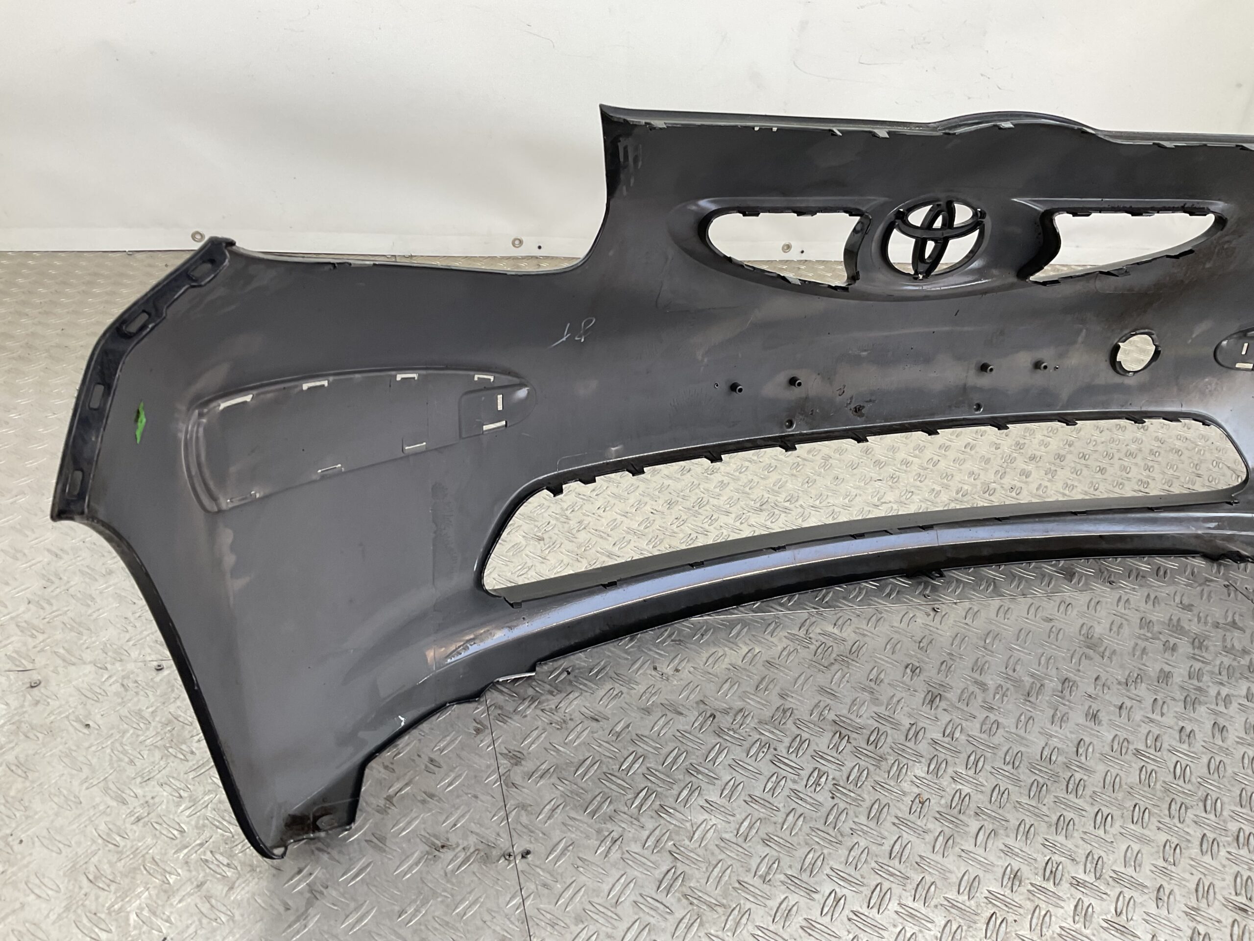 Bumper Toyota Aygo 05-10 52119-0h030 Voorbumper D1-18626