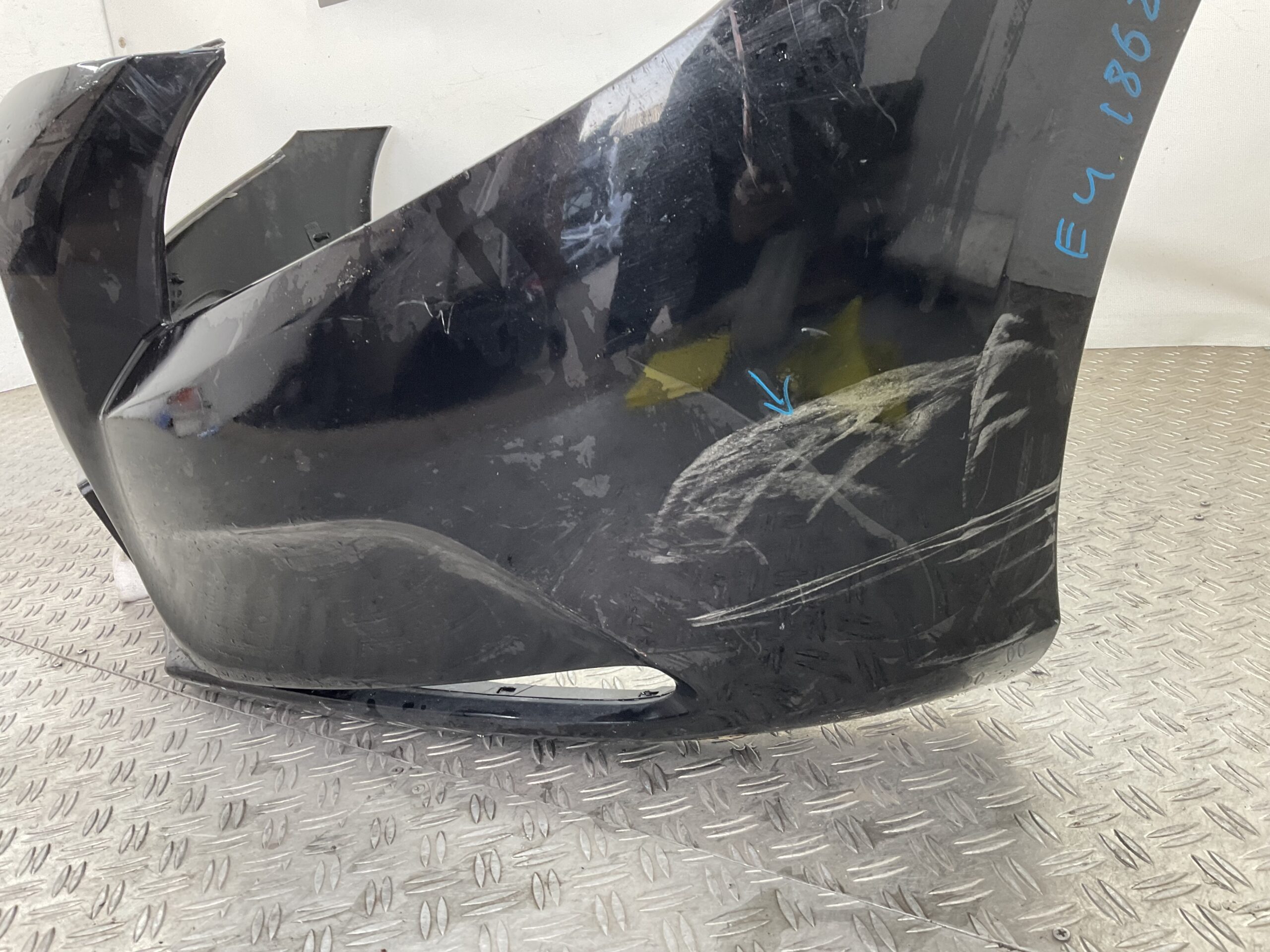 Bumper Volvo V40 Normaal 12- kls pdc 31283732 Grill Voorbumper E4-18628