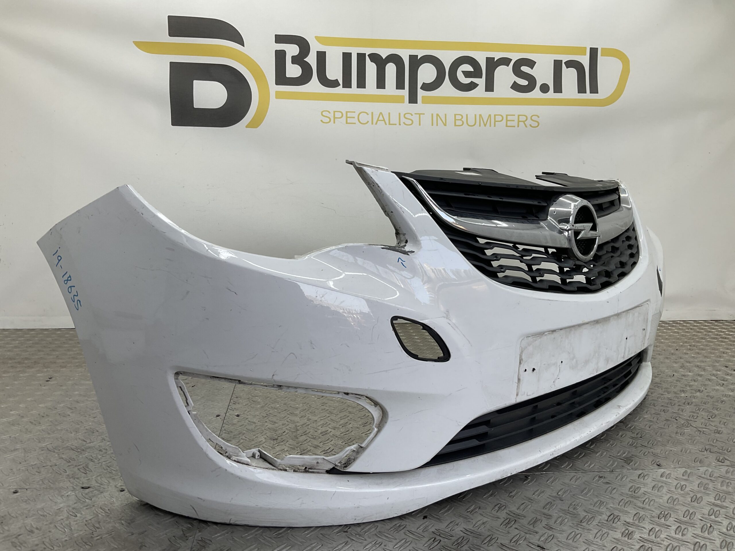 Bumper Opel Karl 14-24 94514484 Voorbumper i9-18635