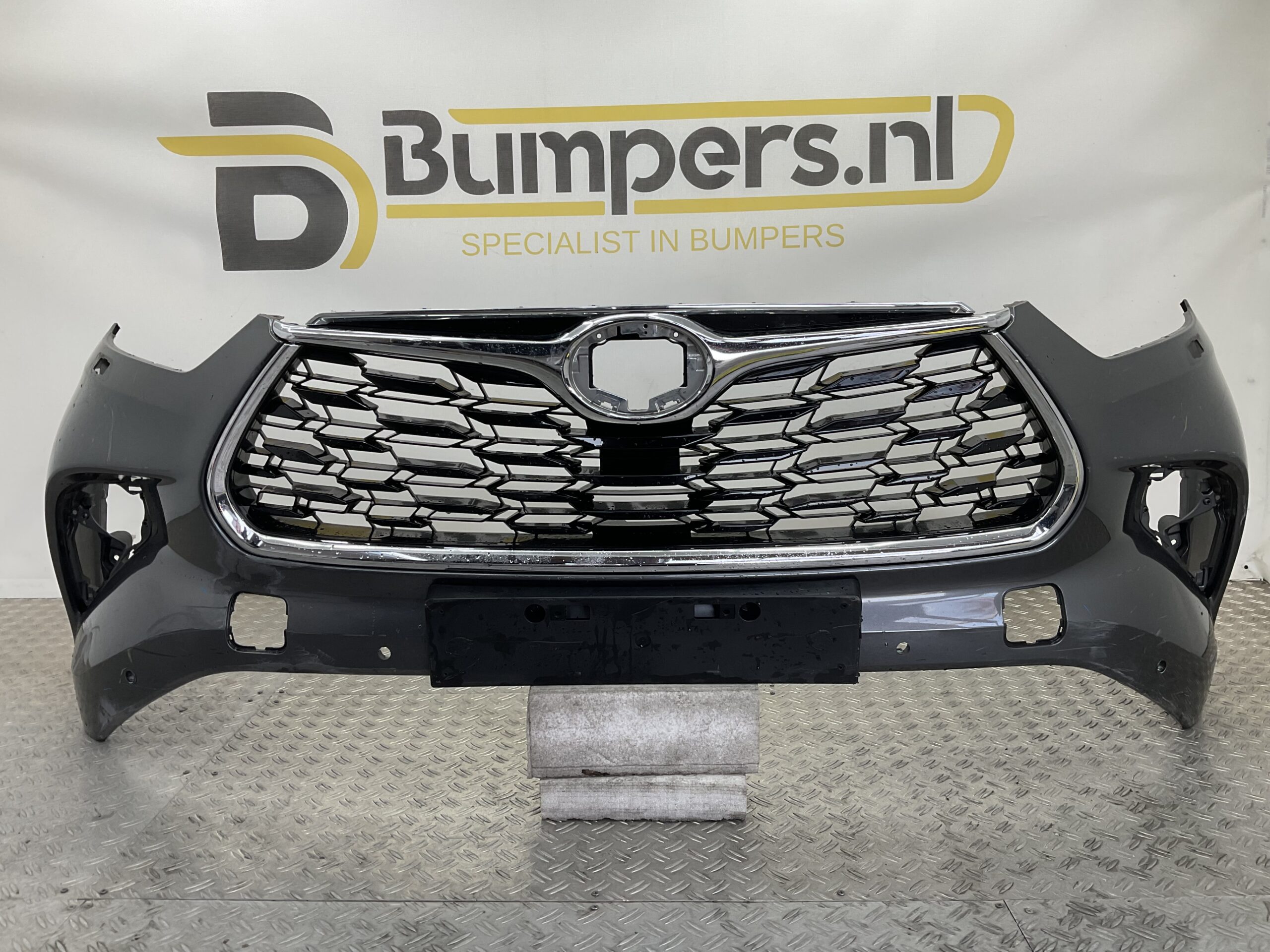 Bumper Toyota Highlander XU70 521190E400 521190E420 Voorbumper D5-18637