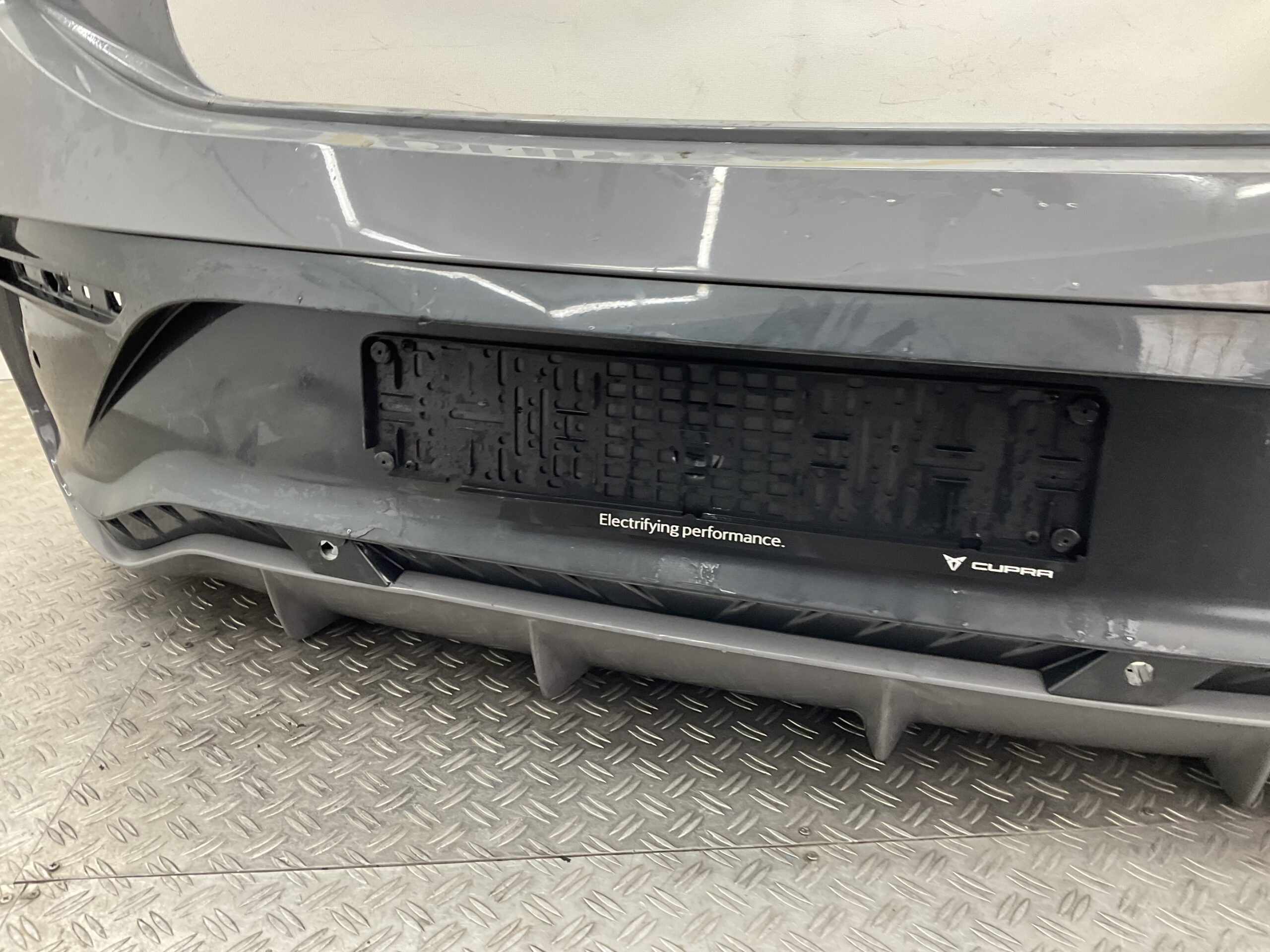 Bumper Cupra Born 21- 10E807421B Achterbumper F2-18659