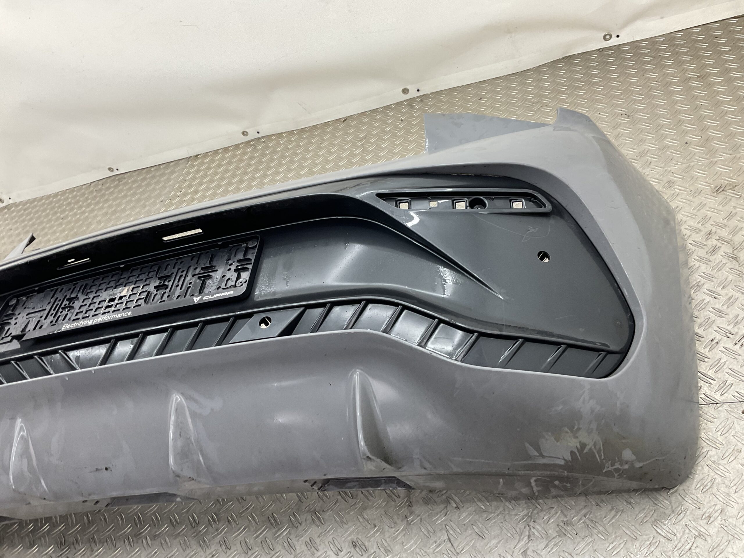 Bumper Cupra Born 21- 10E807421B Achterbumper F2-18659