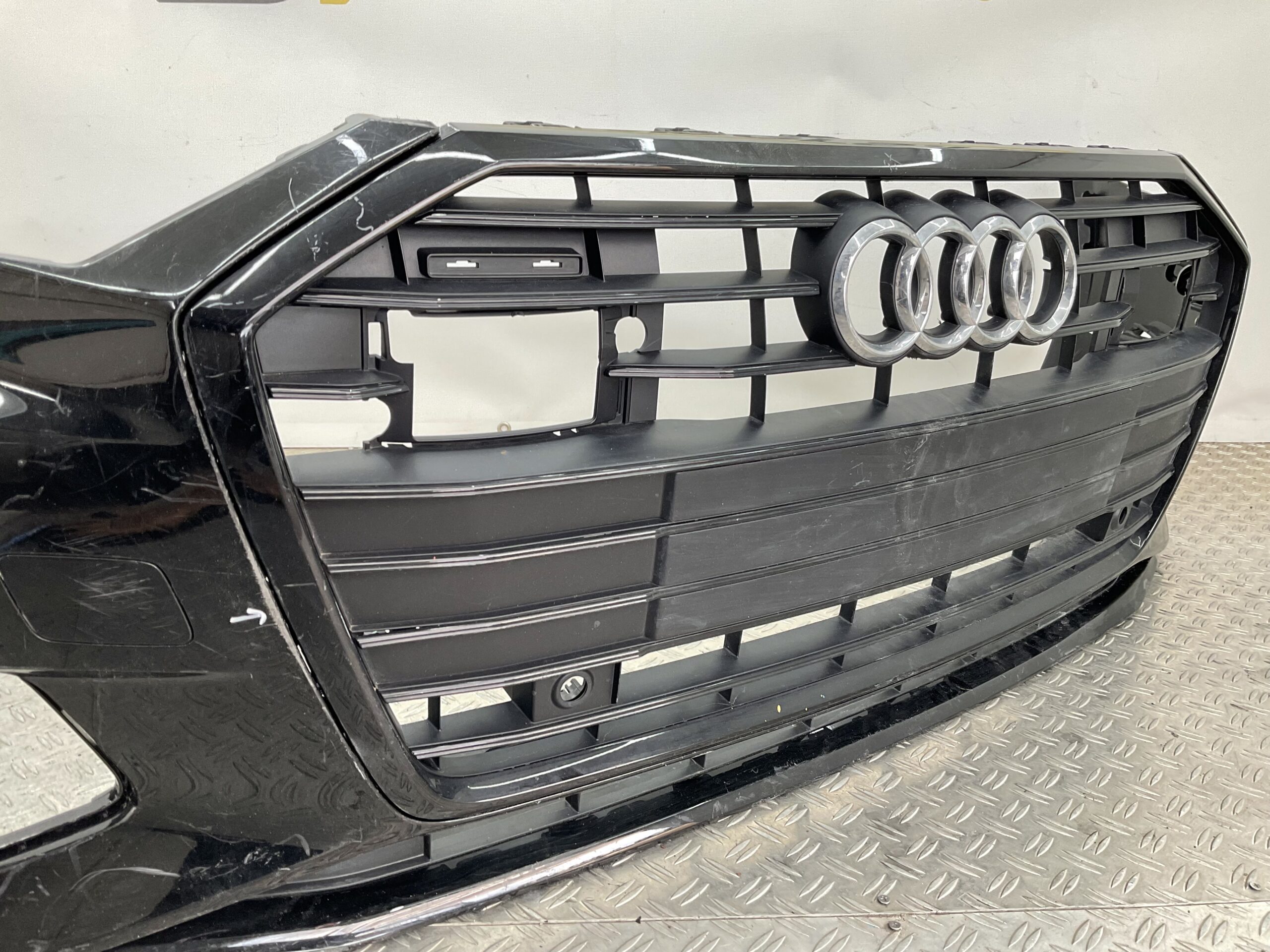 Bumper Audi A6 C8 4K kls 4K0807437 Voorbumper H5-18704