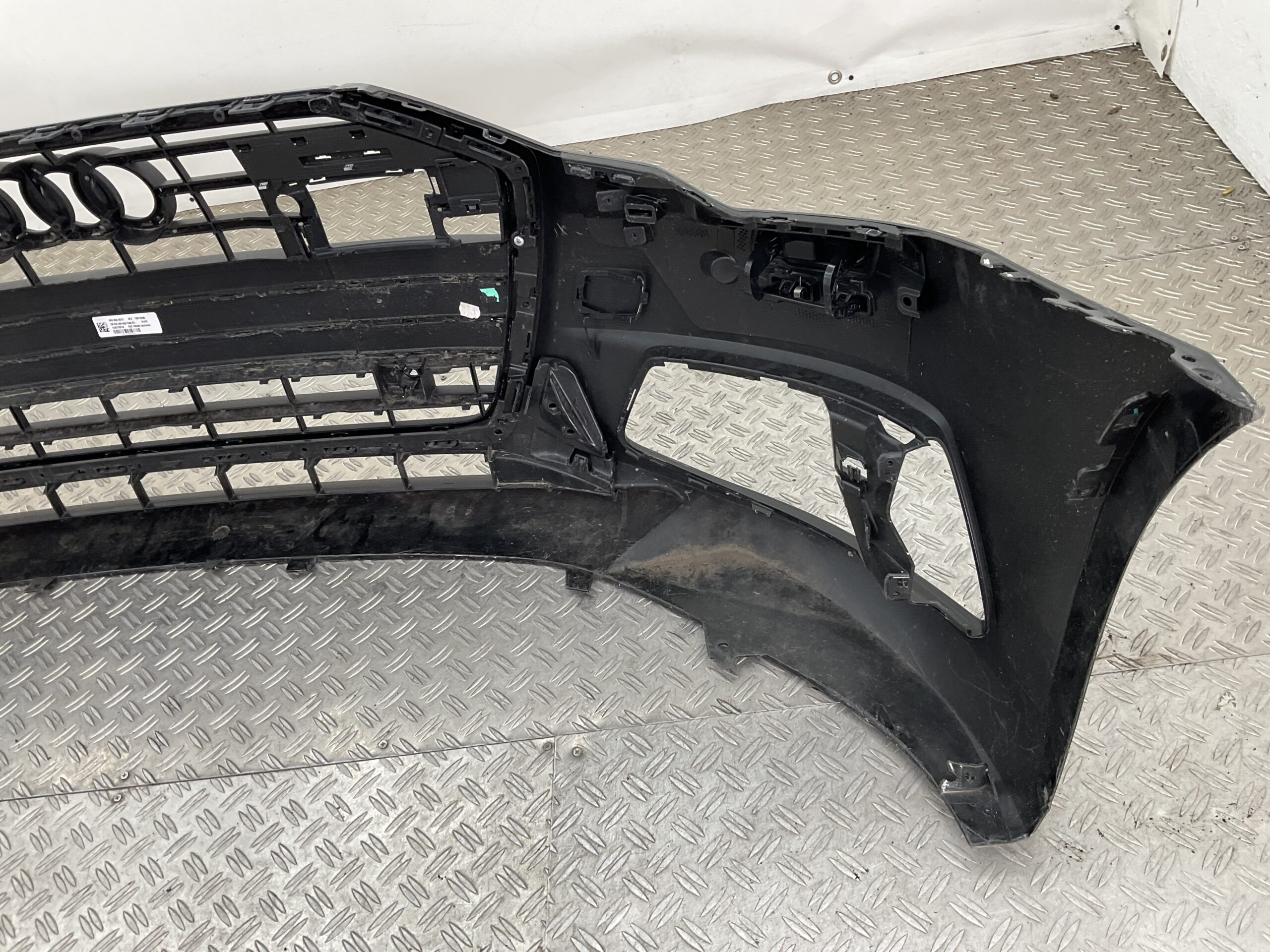 Bumper Audi A6 C8 4K kls 4K0807437 Voorbumper H5-18704