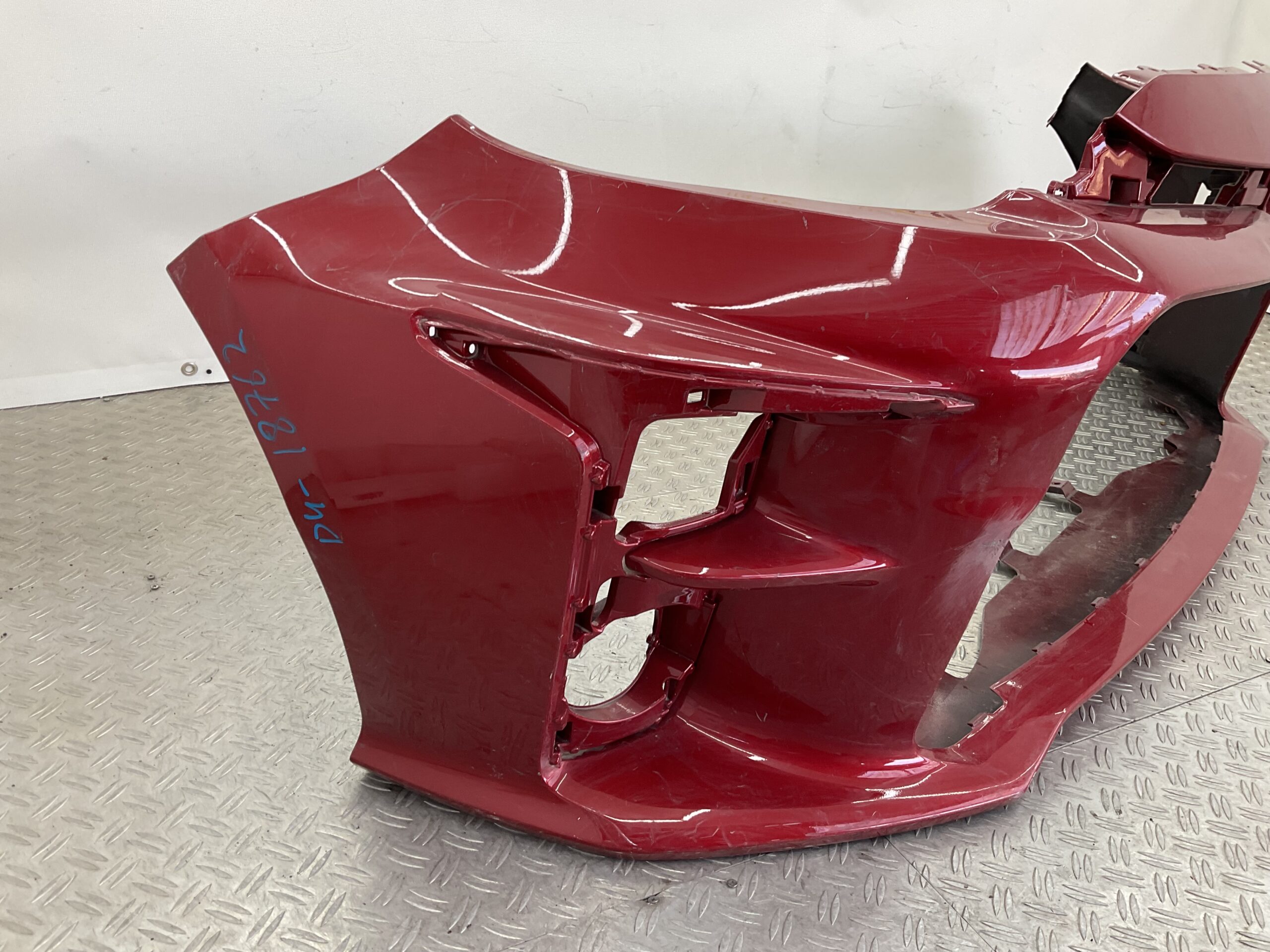 Bumper Toyota Yaris 4 IV GR Sport 5211952C70 Voorbumper D4-18762