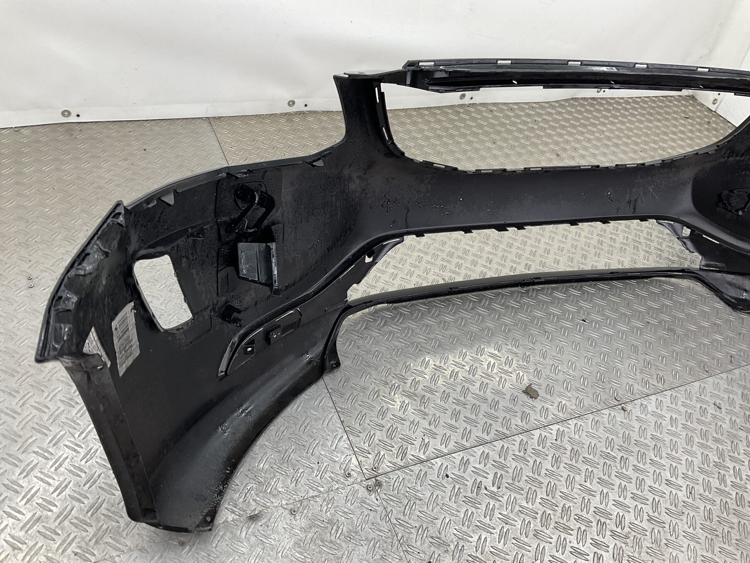 Bumper Volvo XC60 2014 31323765 Voorbumper E5-18771