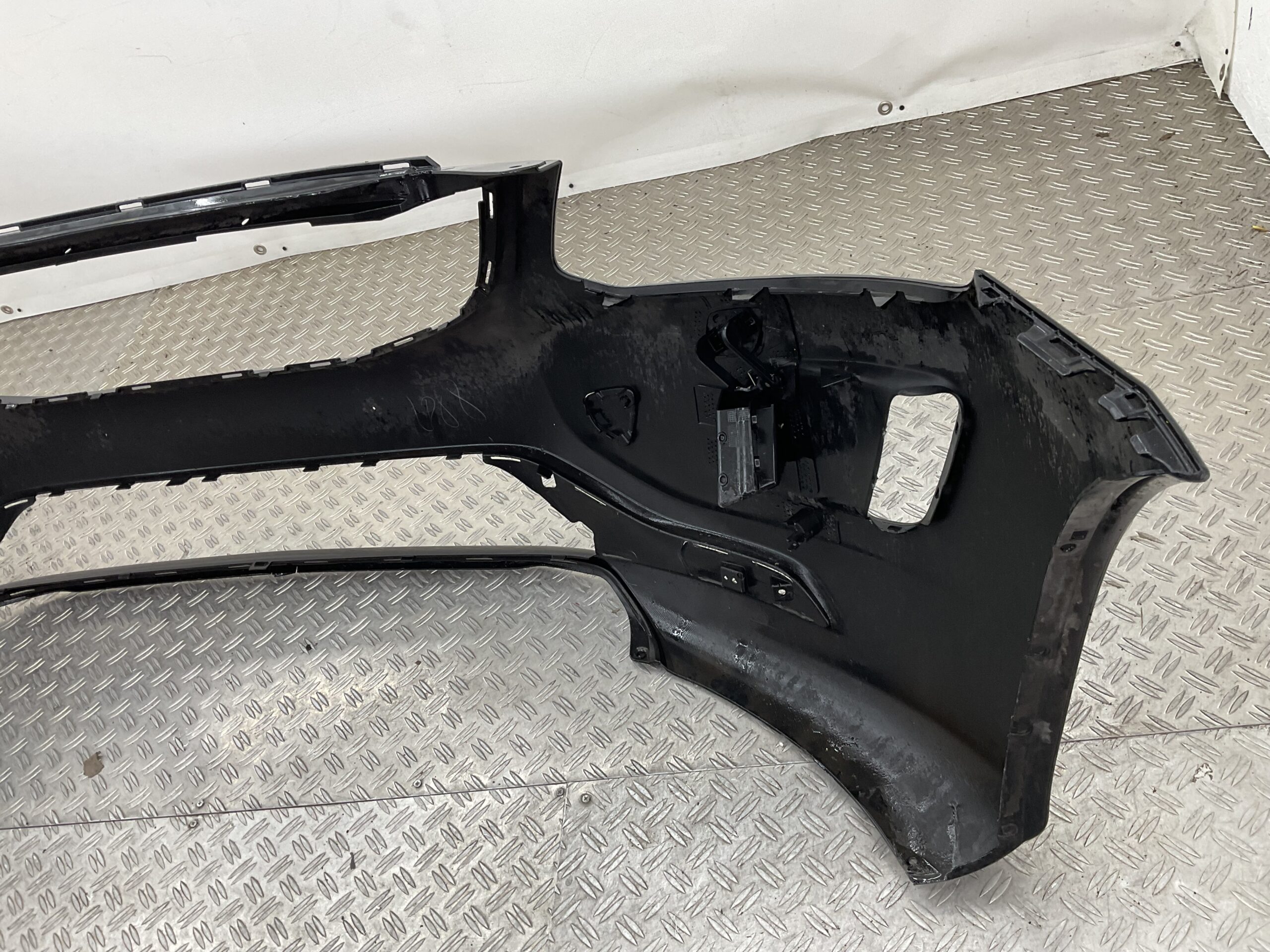 Bumper Volvo XC60 2014 31323765 Voorbumper E5-18771