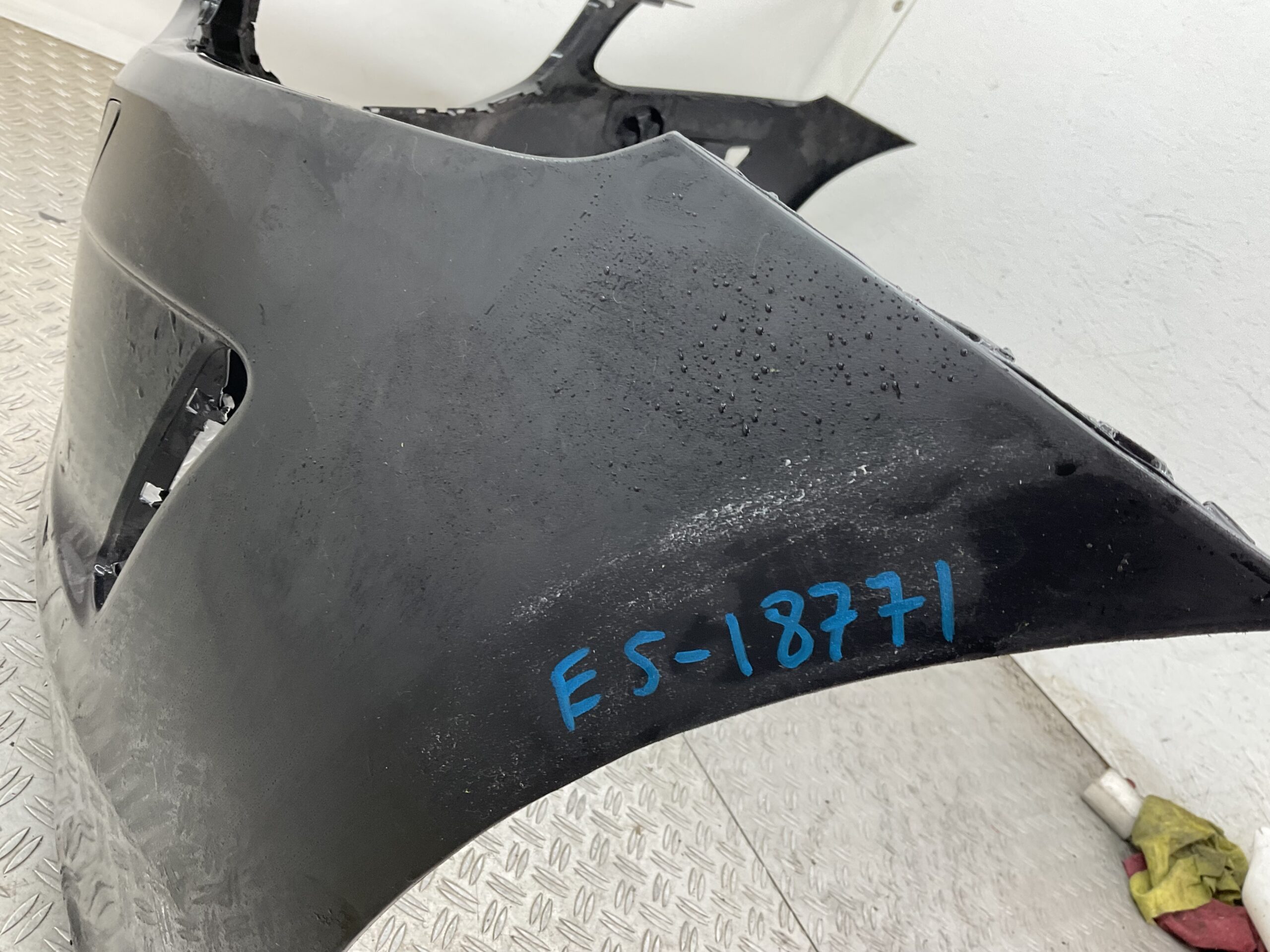 Bumper Volvo XC60 2014 31323765 Voorbumper E5-18771