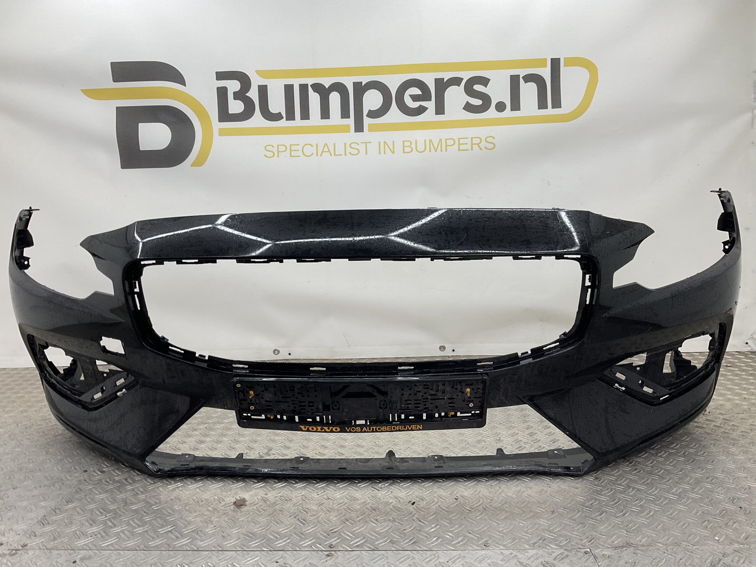 Bumper Volvo S60 V60 2018-2022 31690589 Voorbumper E5-18772