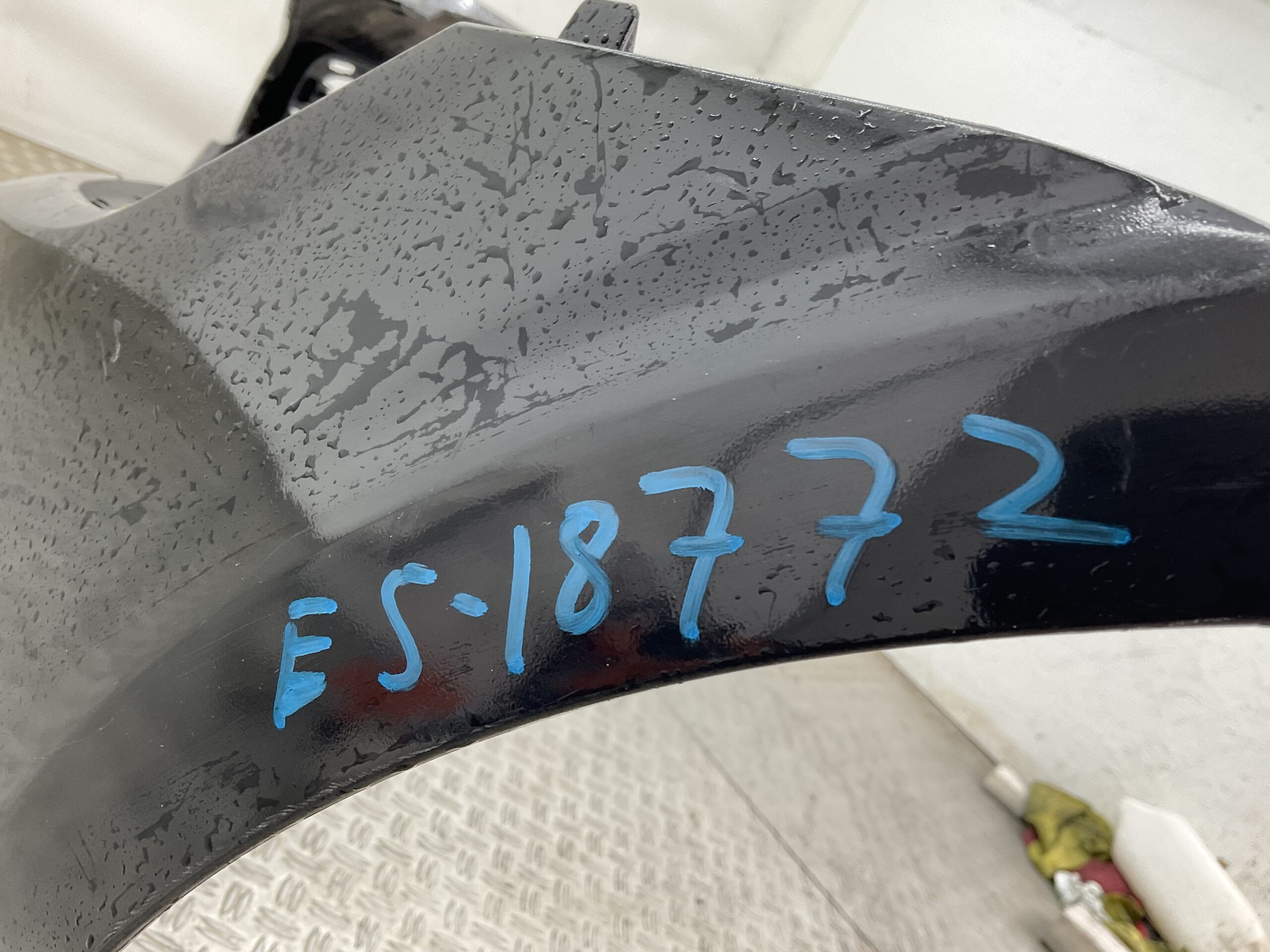 Bumper Volvo S60 V60 2018-2022 31690589 Voorbumper E5-18772