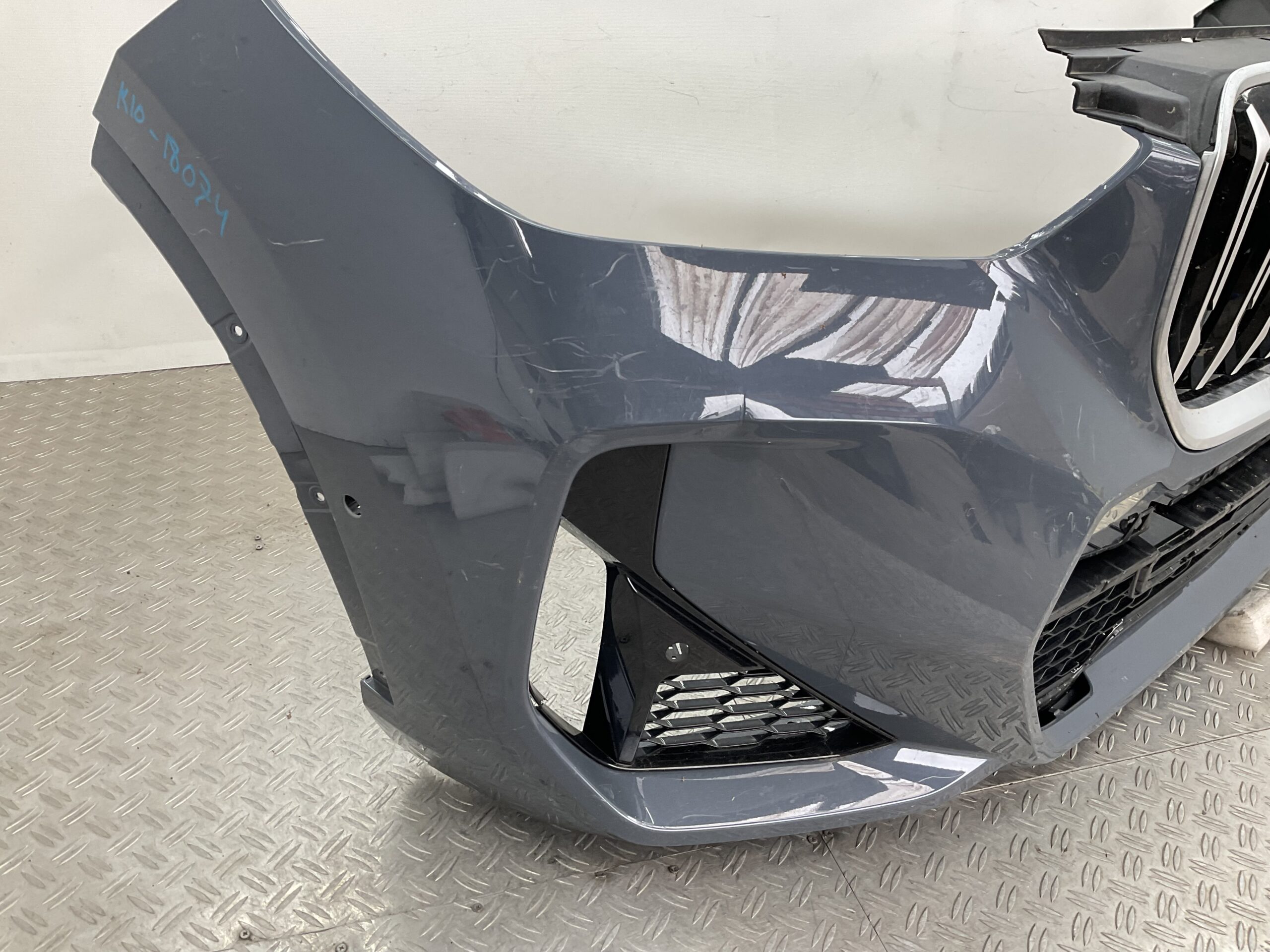 Bumper BMW X1 U11 M Sport 22- MPakket 51119881907 Voorbumper K5-18074