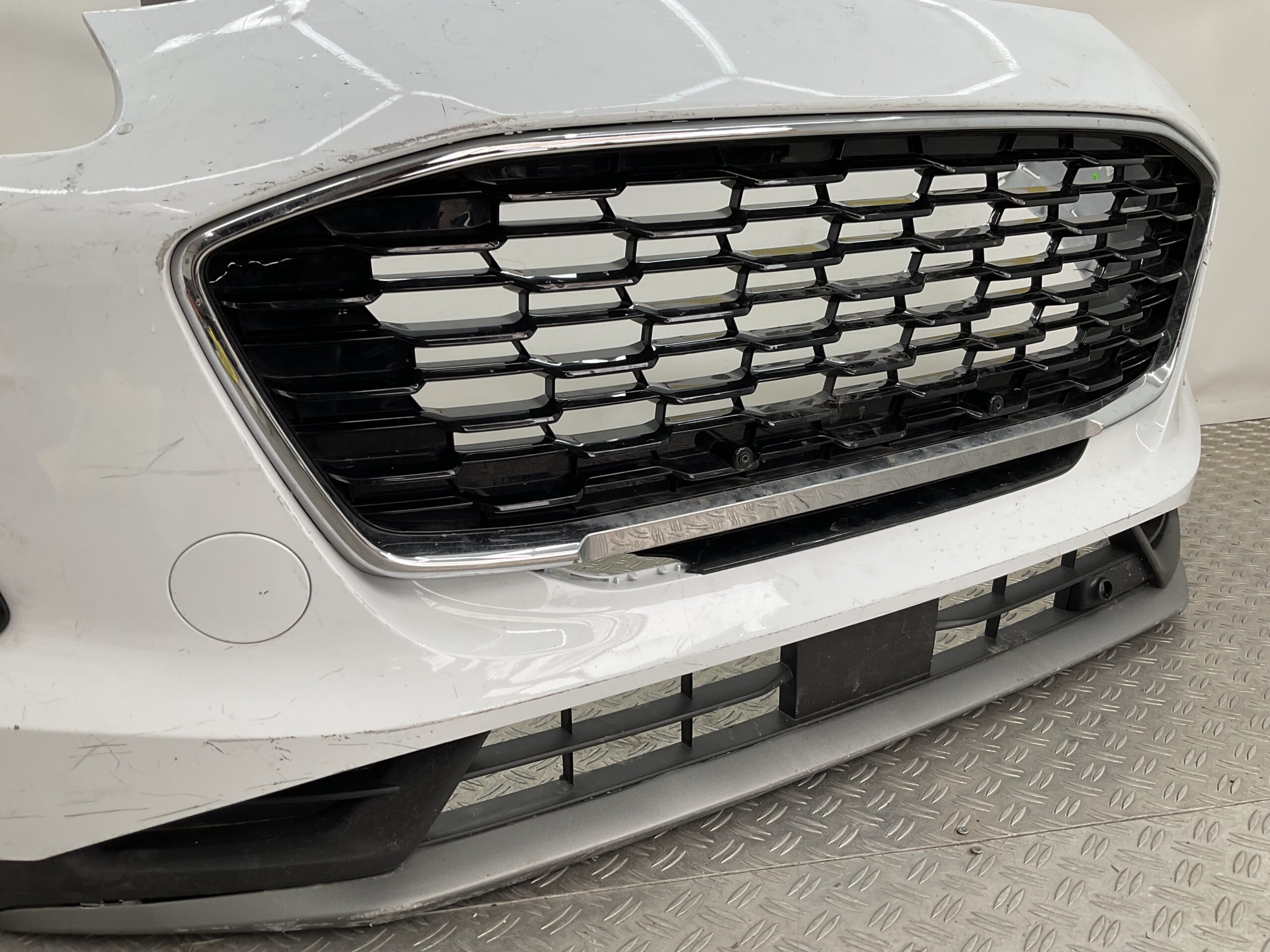 Bumper Ford Puma MK2 Stline ST-Line 20- R1TB-17757-a Voorbumper D10-18091