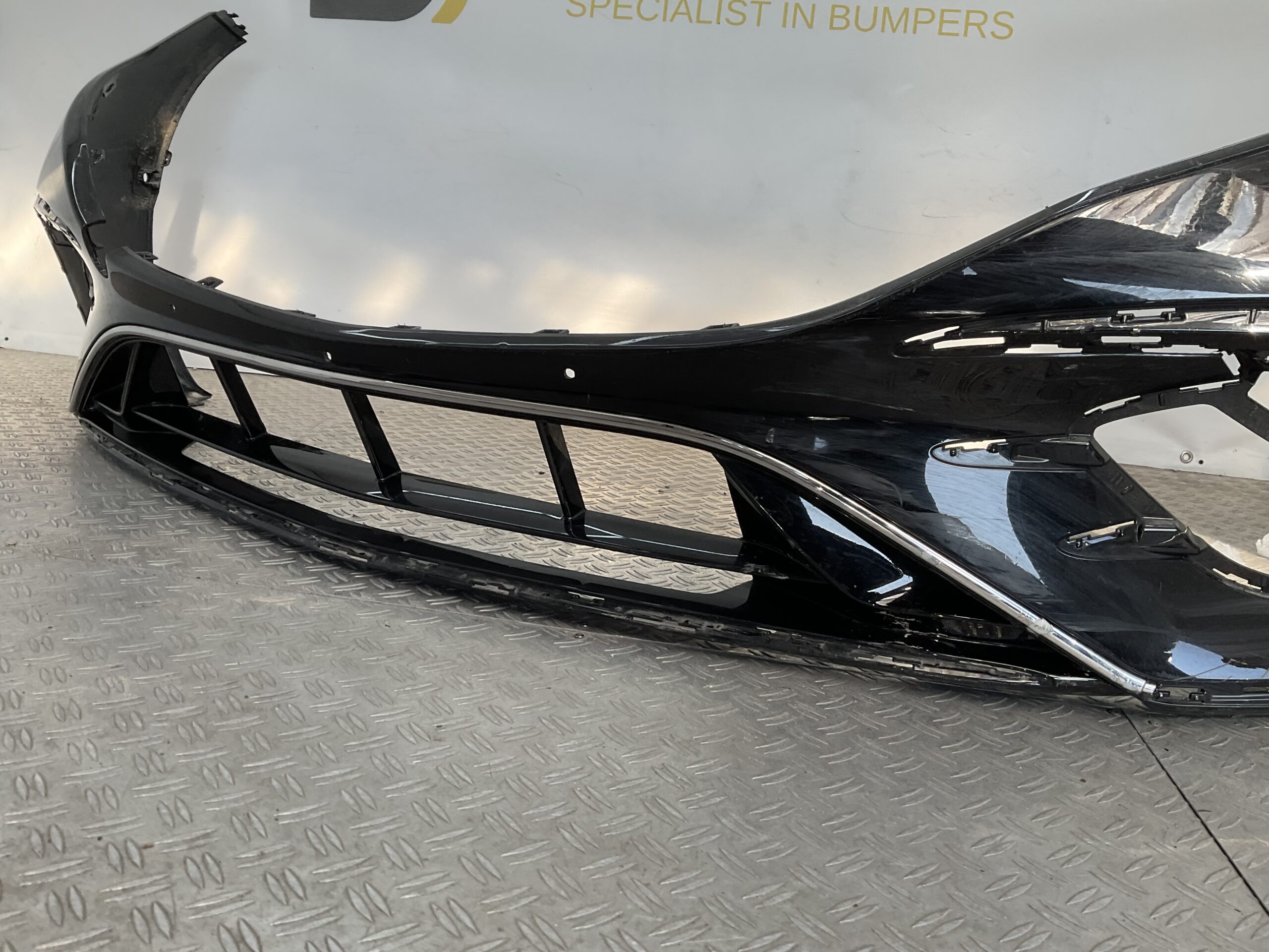 Bumper Mercedes EQS W297 V297 X296 A2978852002 Voorbumper B3-18820
