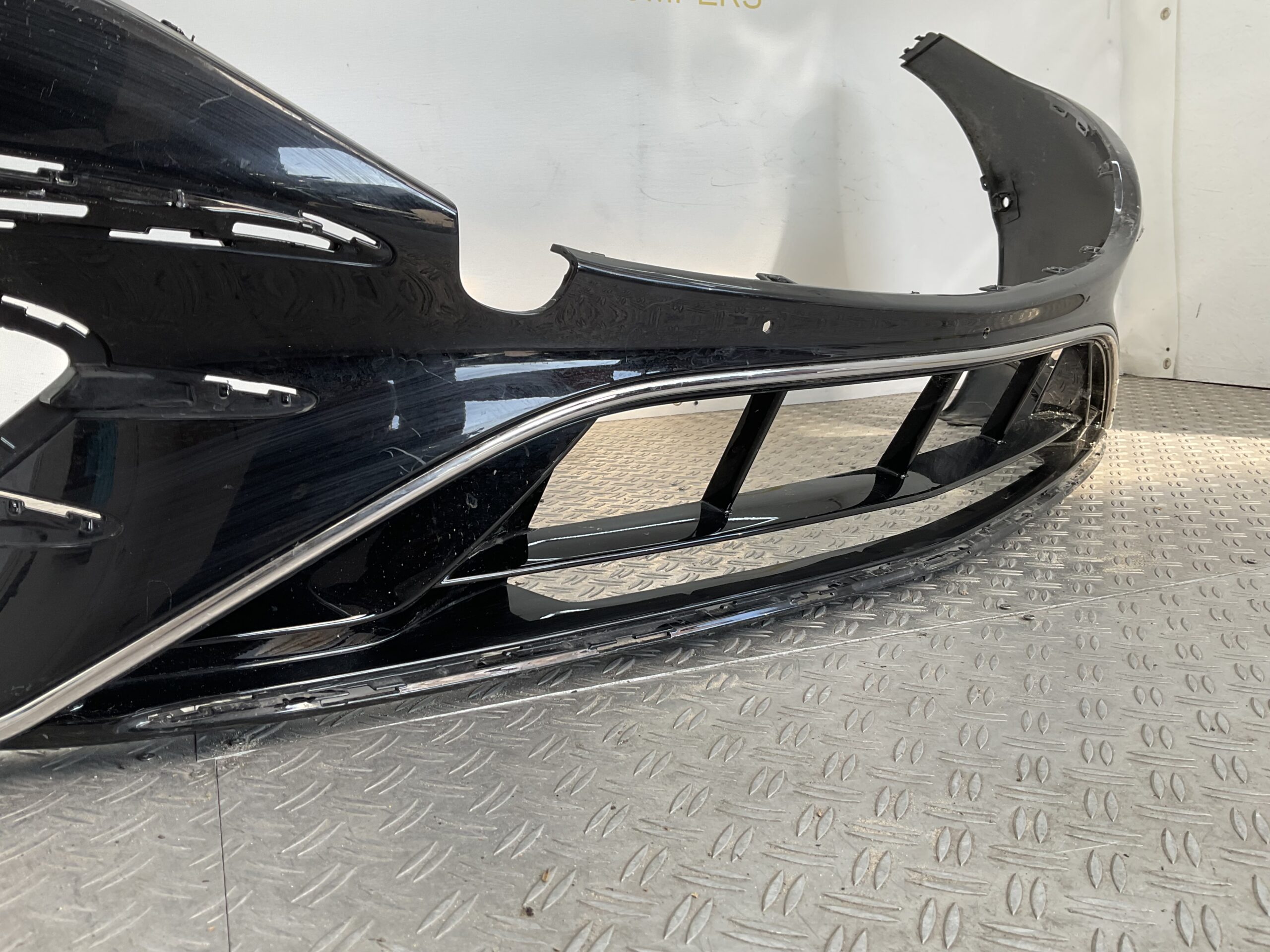 Bumper Mercedes EQS W297 V297 X296 A2978852002 Voorbumper B3-18820