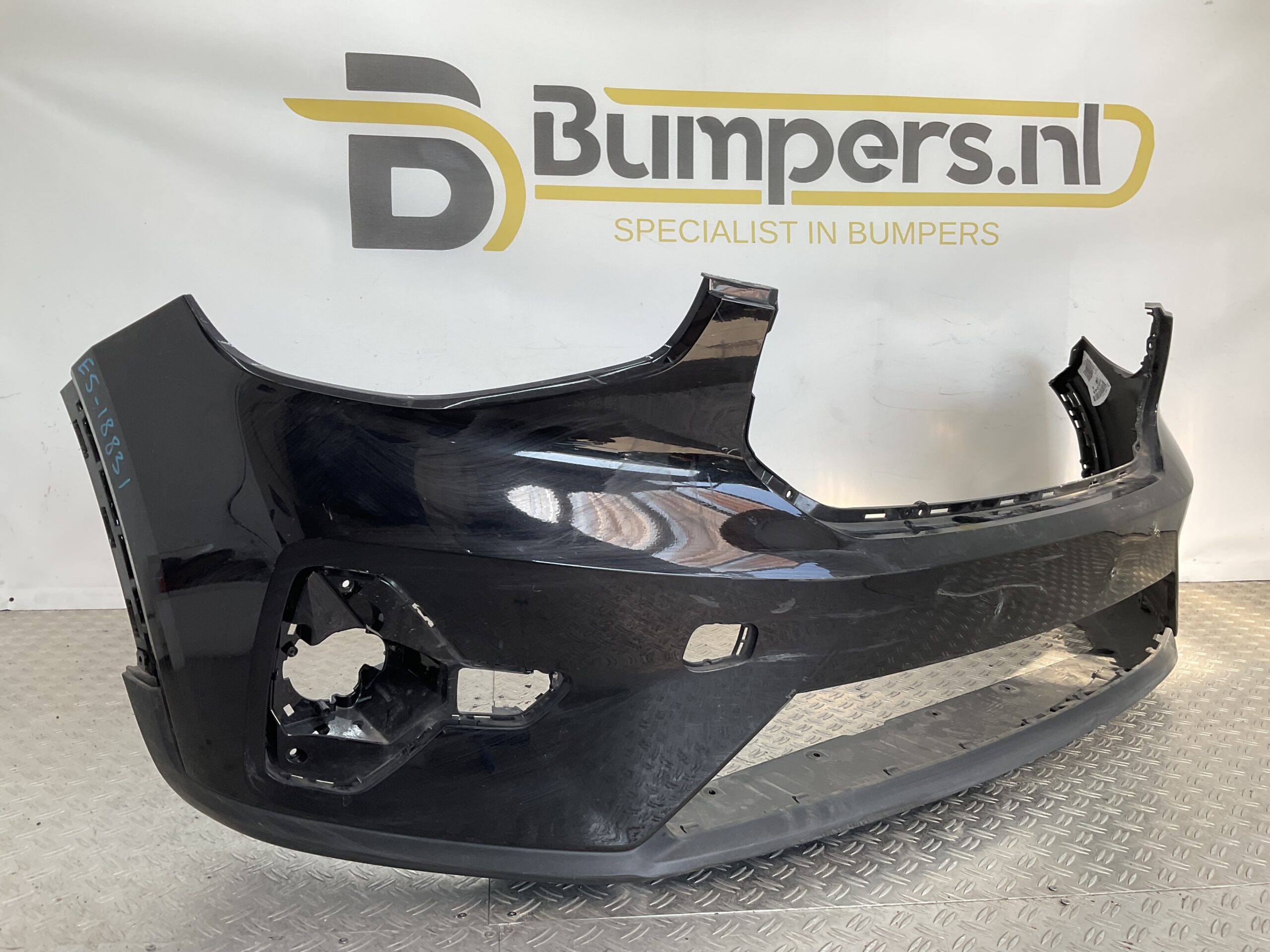 Bumper Volvo XC40 XC-40 Facelift 31690933 Voorbumper E5-18834