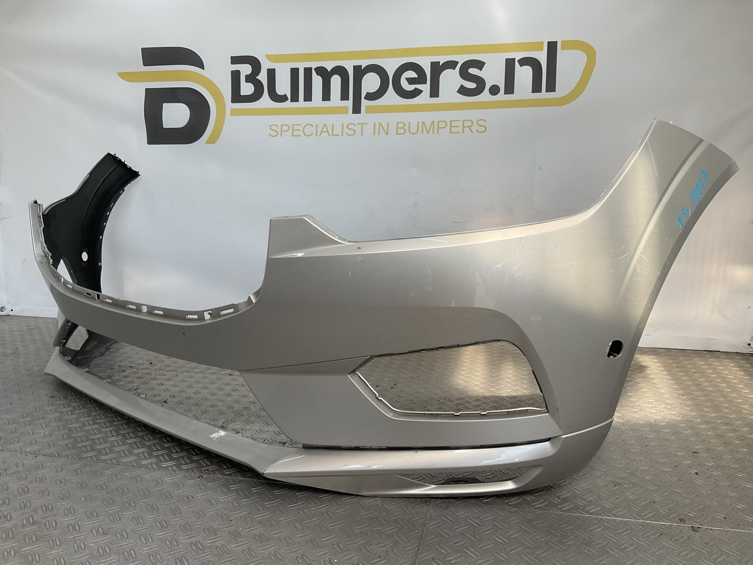 Bumper Volvo XC60 XC-60 2017-2021 31425160 Voorbumper E5-18837