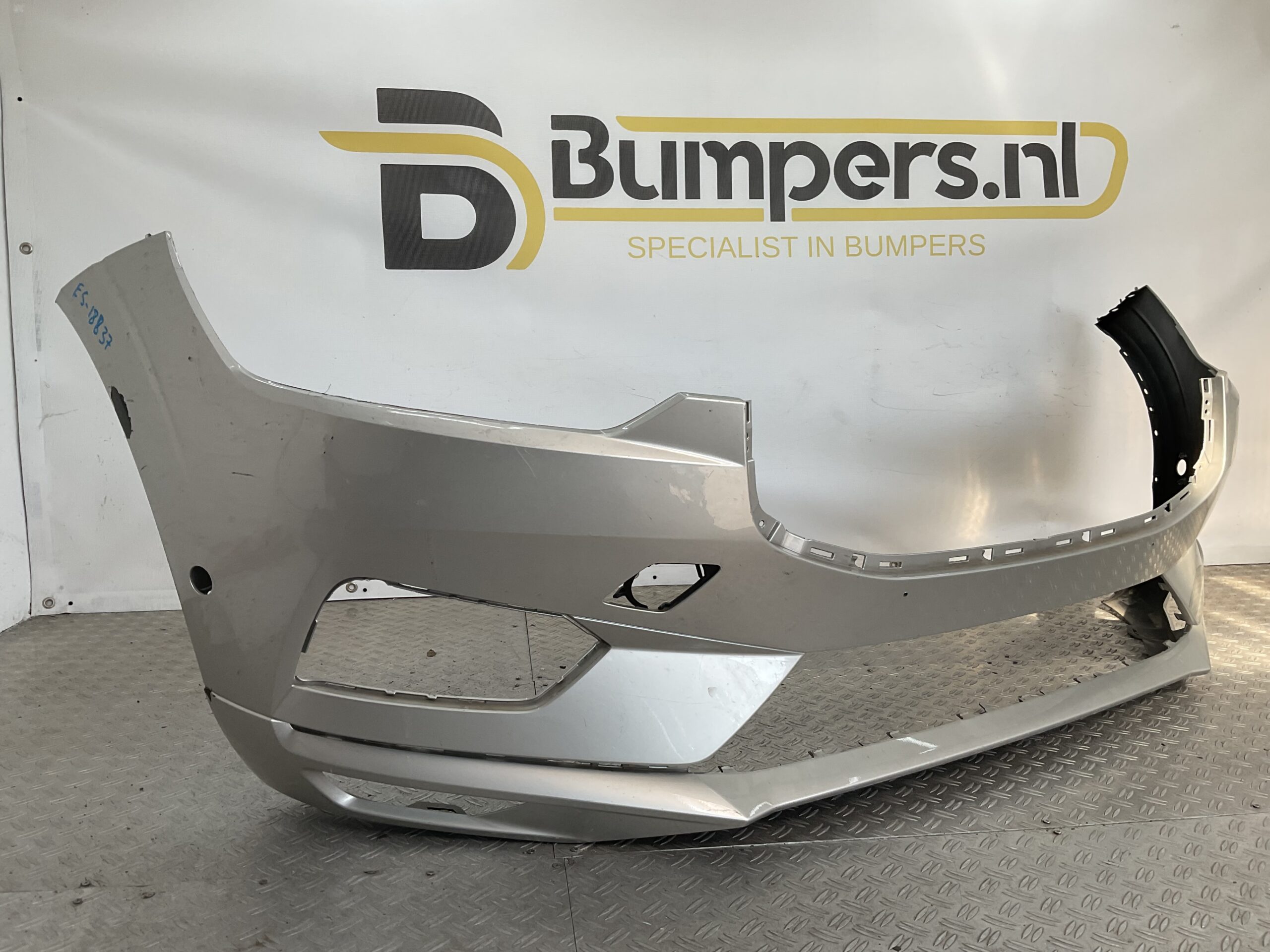 Bumper Volvo XC60 XC-60 2017-2021 31425160 Voorbumper E5-18837