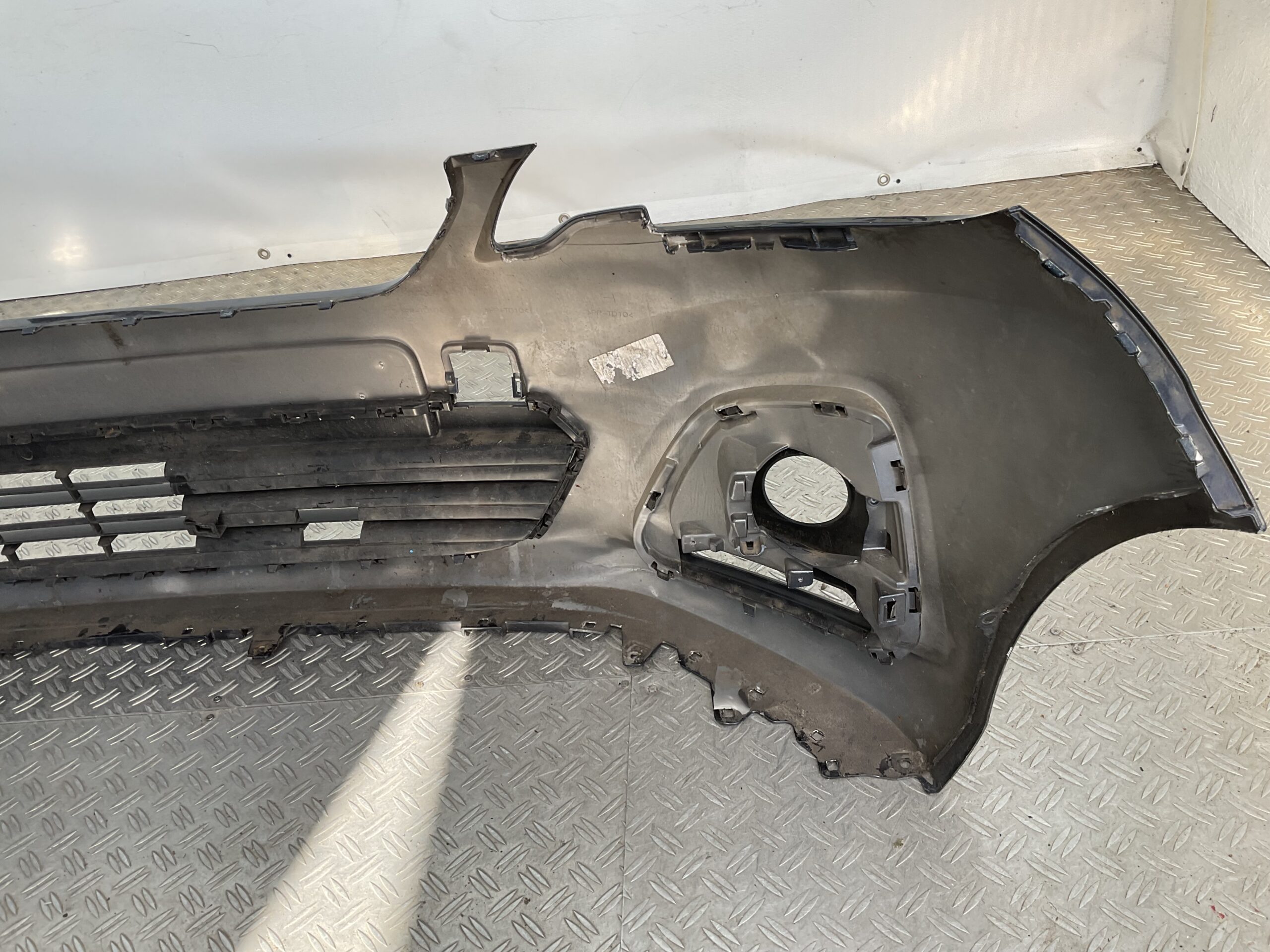 Bumper Peugeot 108 2015 521190H150 Voorbumper J3-18852