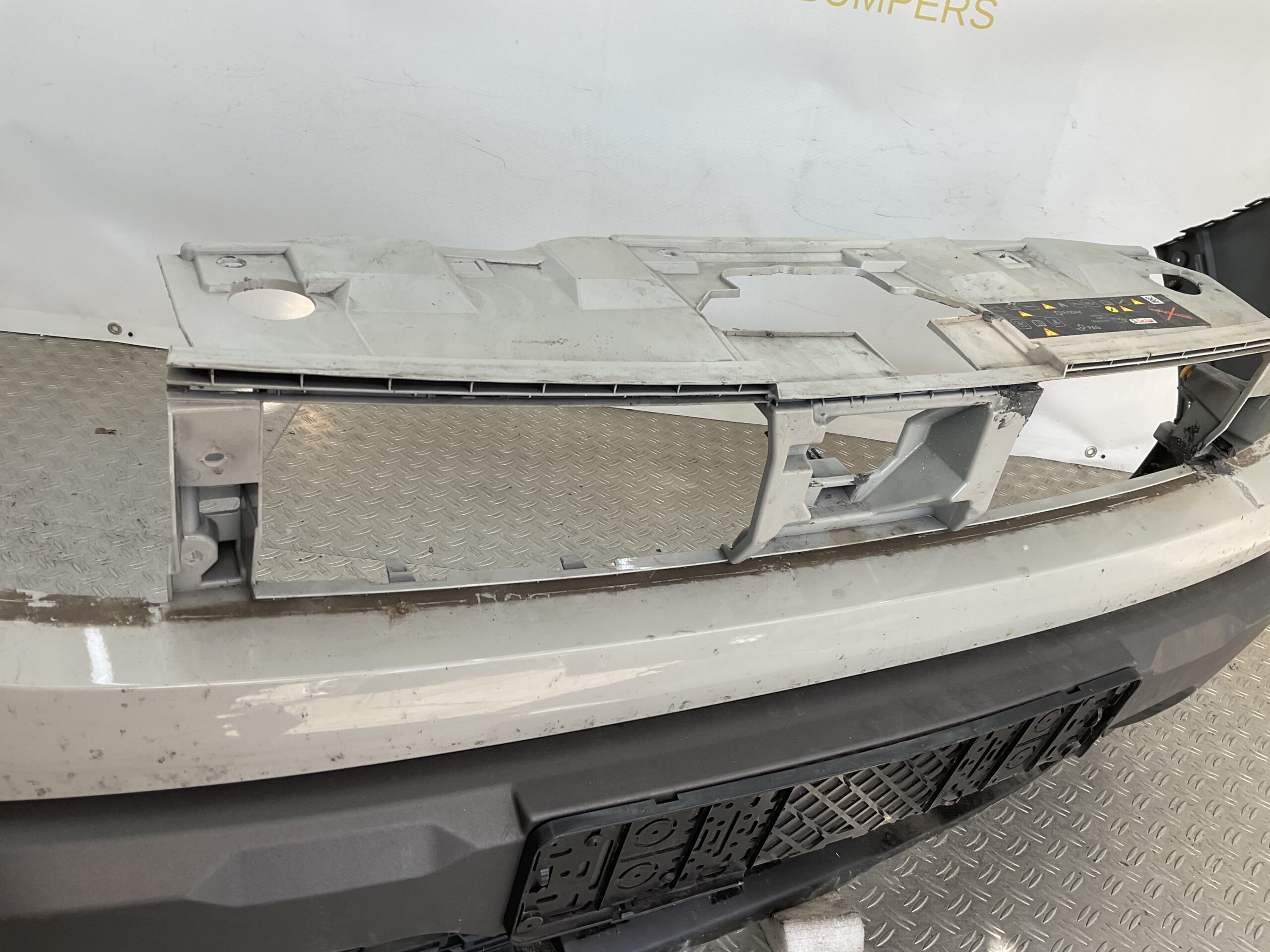 Bumper Dacia Duster 3 III 24- 620263520R Voorbumper G5-17932