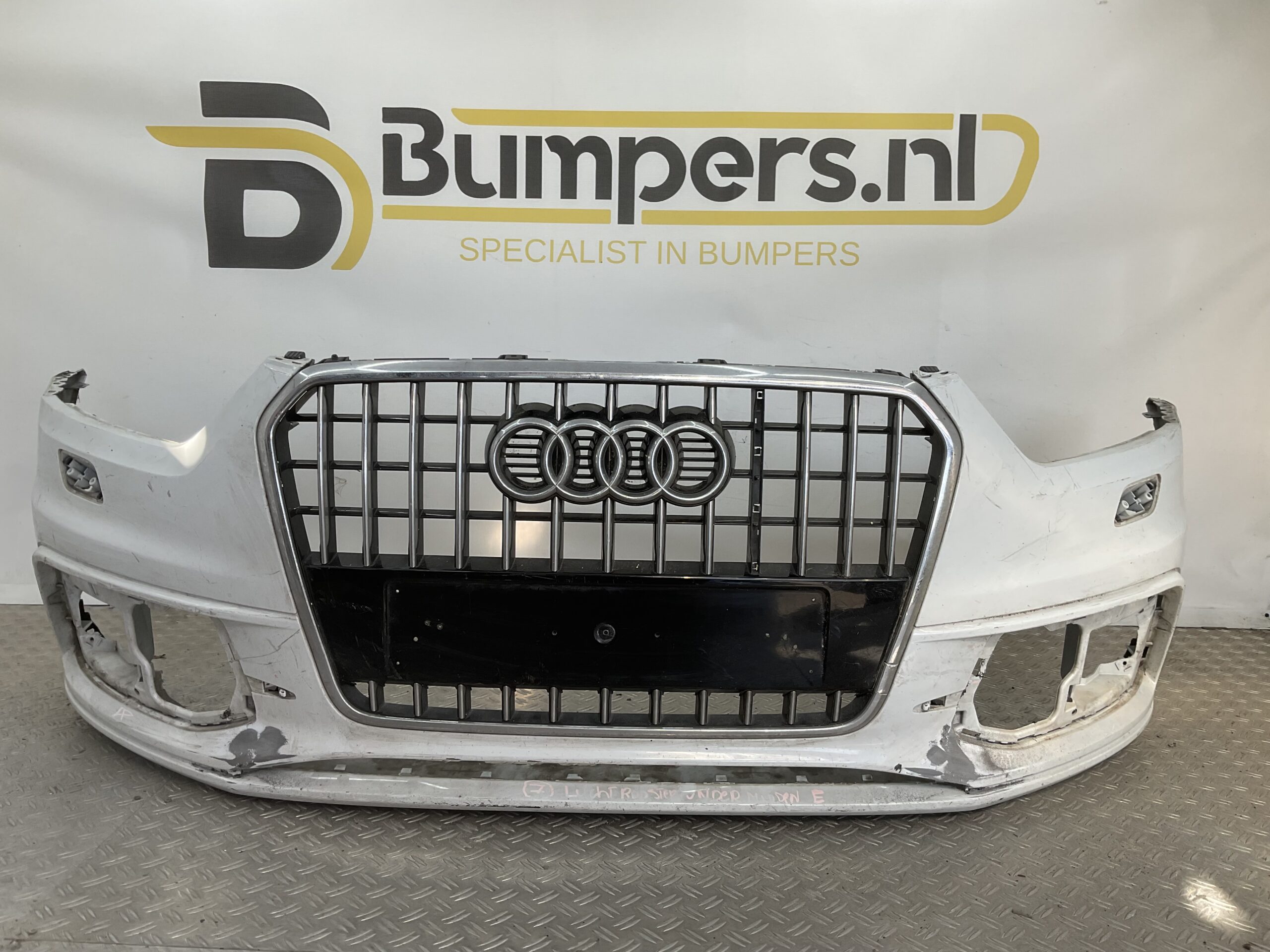 Bumper Audi Q3 8U Sline S-line Facelift kls pdc 8U0807437-B Voorbumper H5-18858