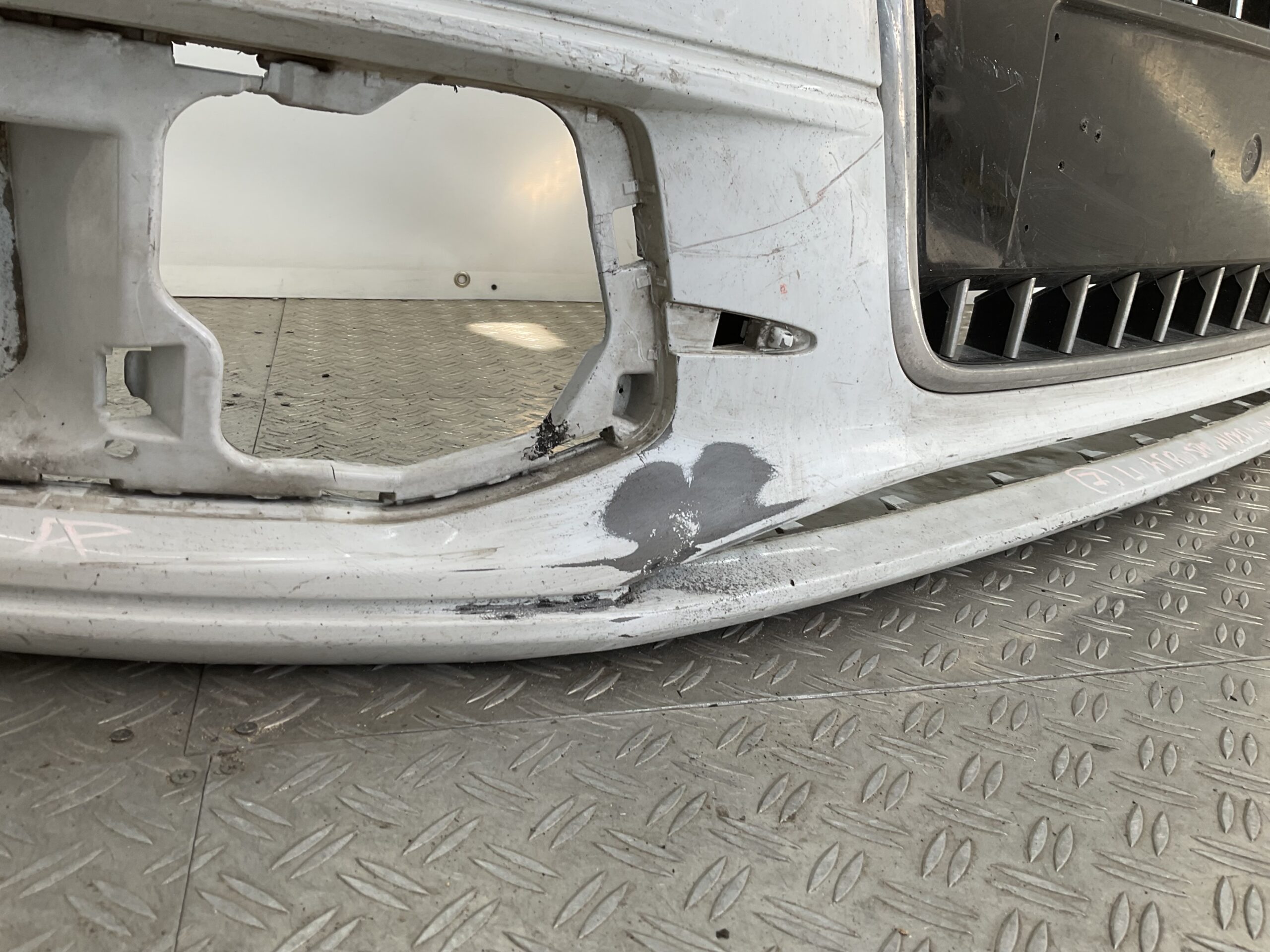 Bumper Audi Q3 8U Sline S-line Facelift kls pdc 8U0807437-B Voorbumper H5-18858