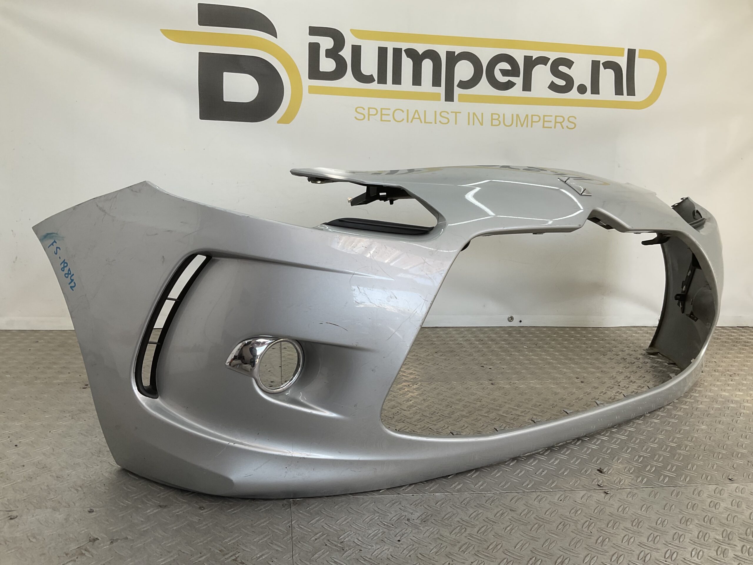 Bumper Citroen DS3 13-16 9687534777 Voorbumper F5-18842