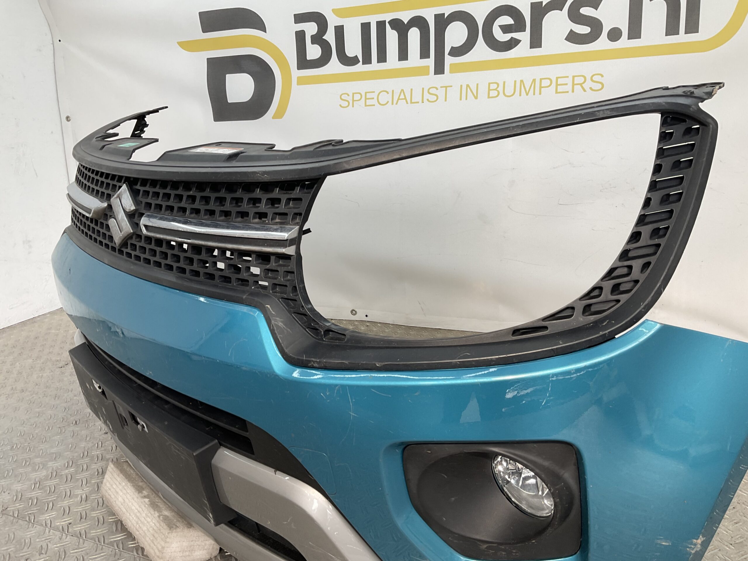 Bumper Suzuki Ignis III Facelift 2020-2023 717723S0 Voorbumper E5-18870