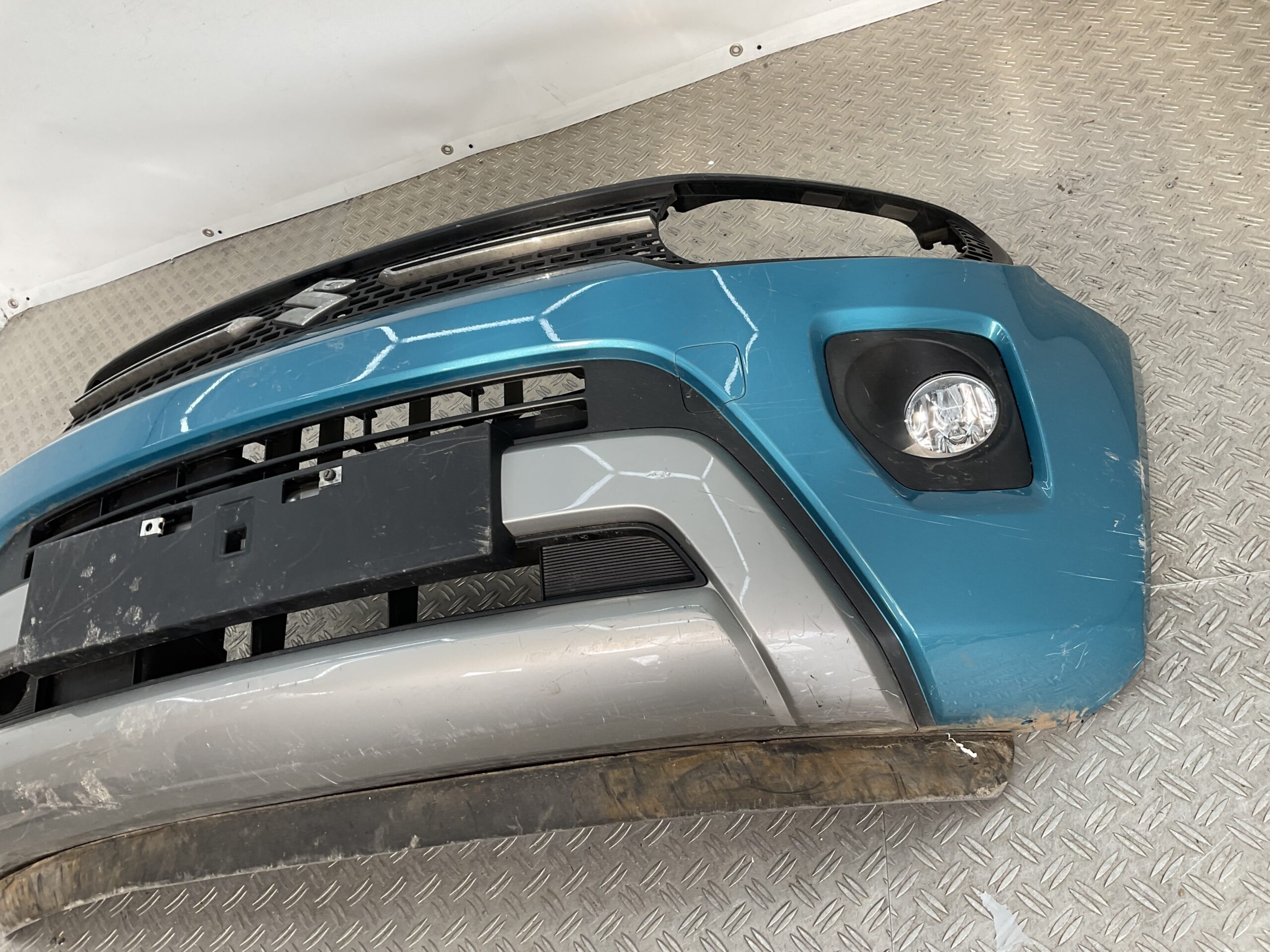 Bumper Suzuki Ignis III Facelift 2020-2023 717723S0 Voorbumper E5-18870