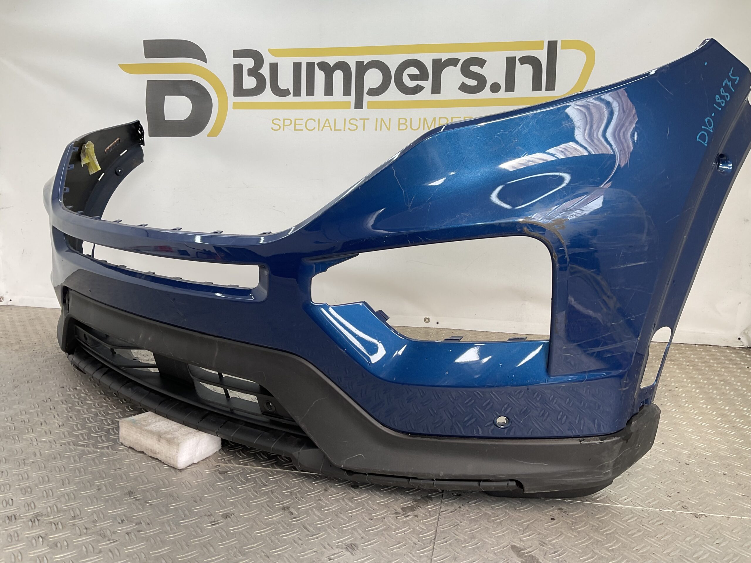 Bumper Ford Explorer 2020- LB5B17C831-AA Voorbumper D10-18875