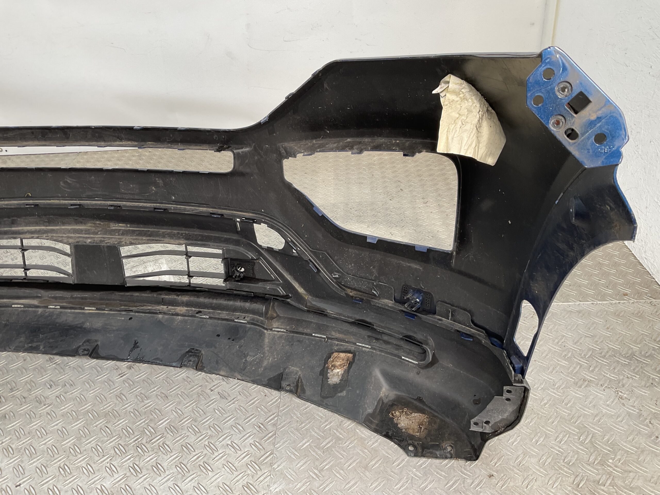 Bumper Ford Explorer 2020- LB5B17C831-AA Voorbumper D10-18875