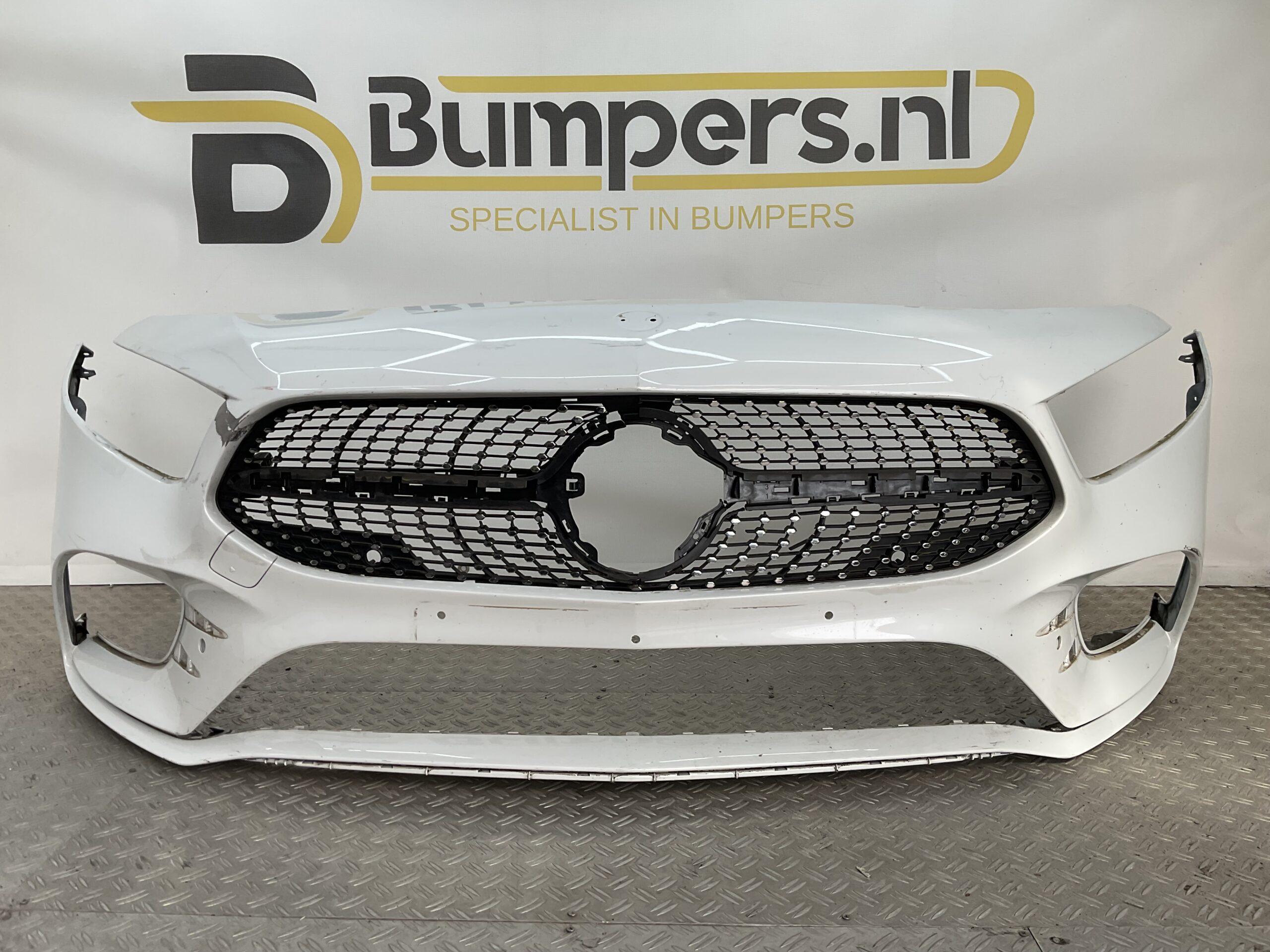 Bumper Mercedes A Klasse W177 AMG 6xpdc 19-23 A1778856100 Voorbumper A3-18877