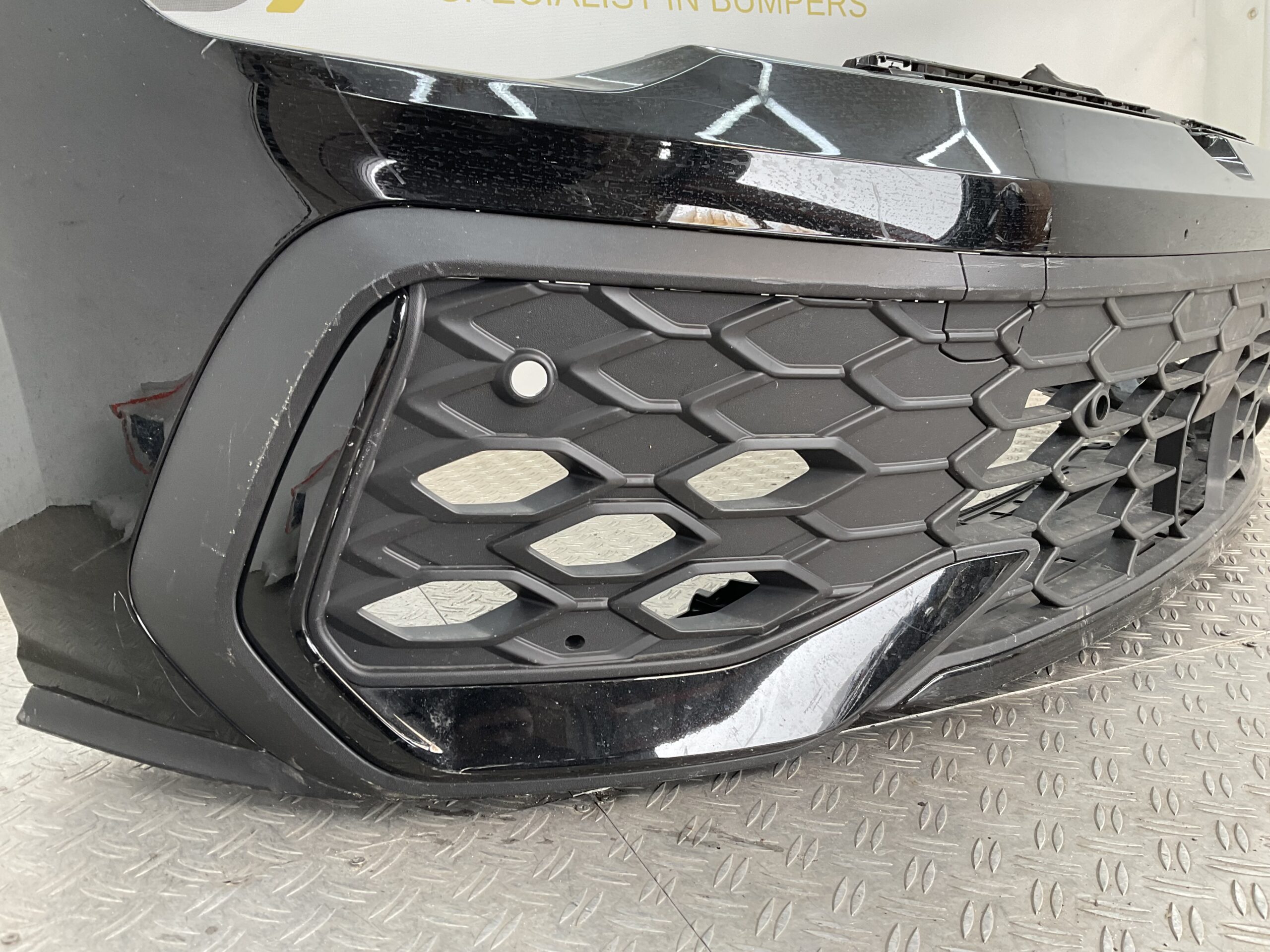 Bumper Volkswagen Golf 8 GTO Clubsport 2019-2024 5H0807221AB Voorbumper C10-18878