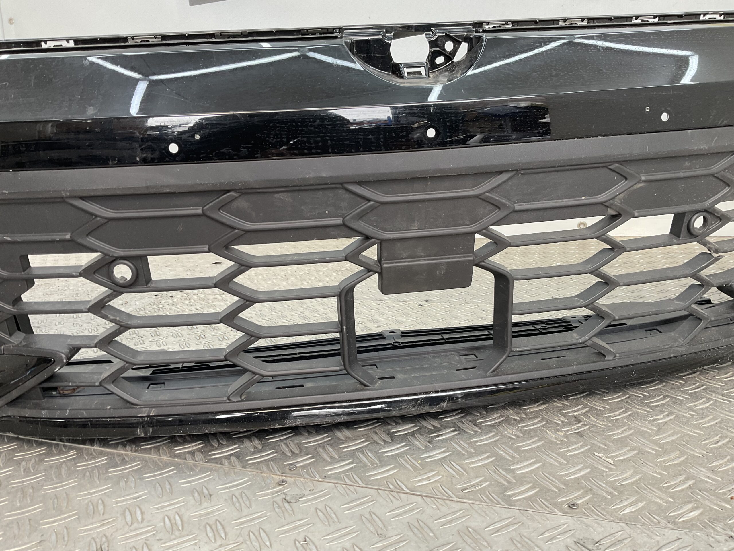 Bumper Volkswagen Golf 8 GTO Clubsport 2019-2024 5H0807221AB Voorbumper C10-18878