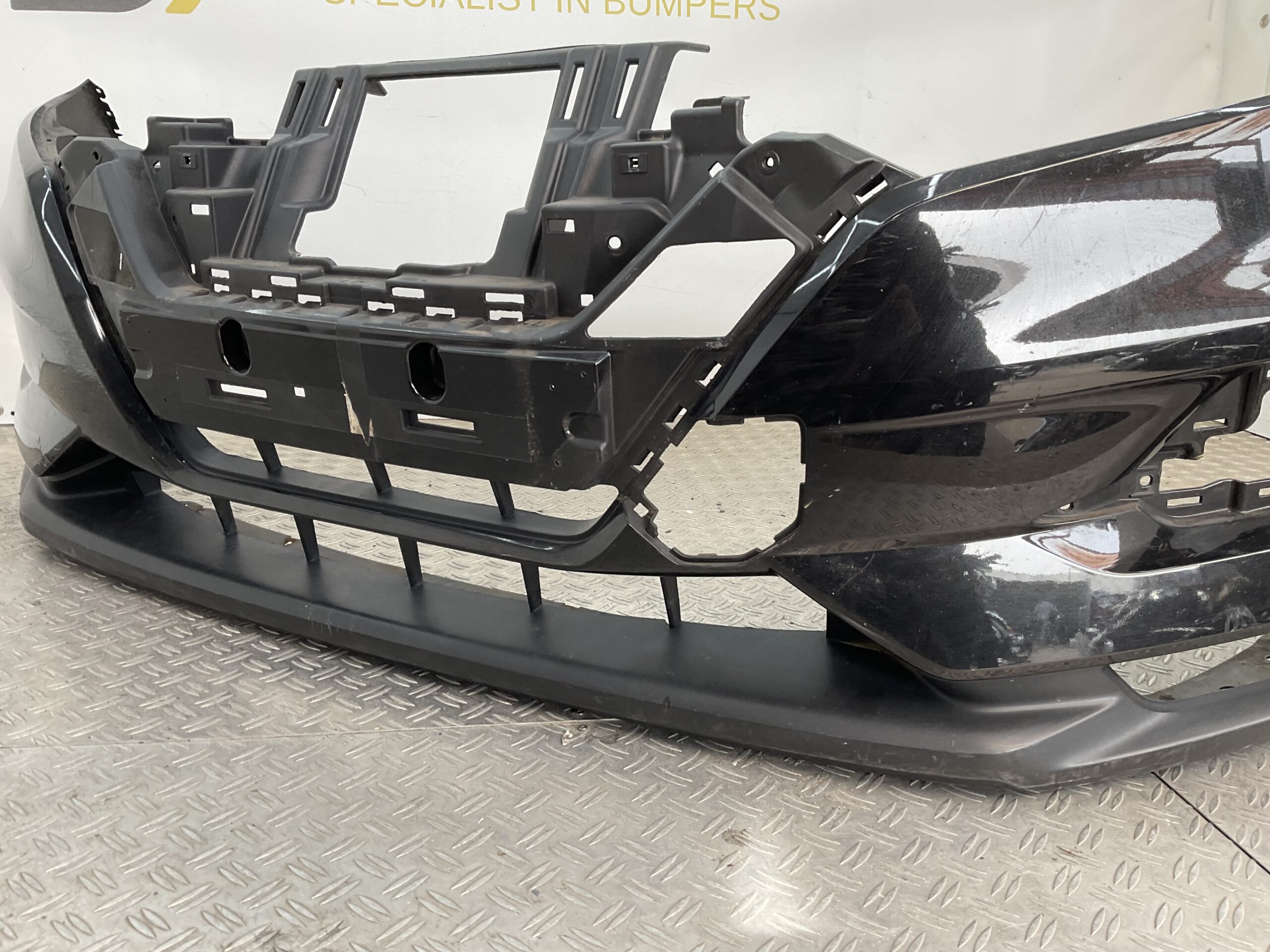 Bumper Nissan Qashqai 17-21 62022-HV00H Voorbumper G8-18884
