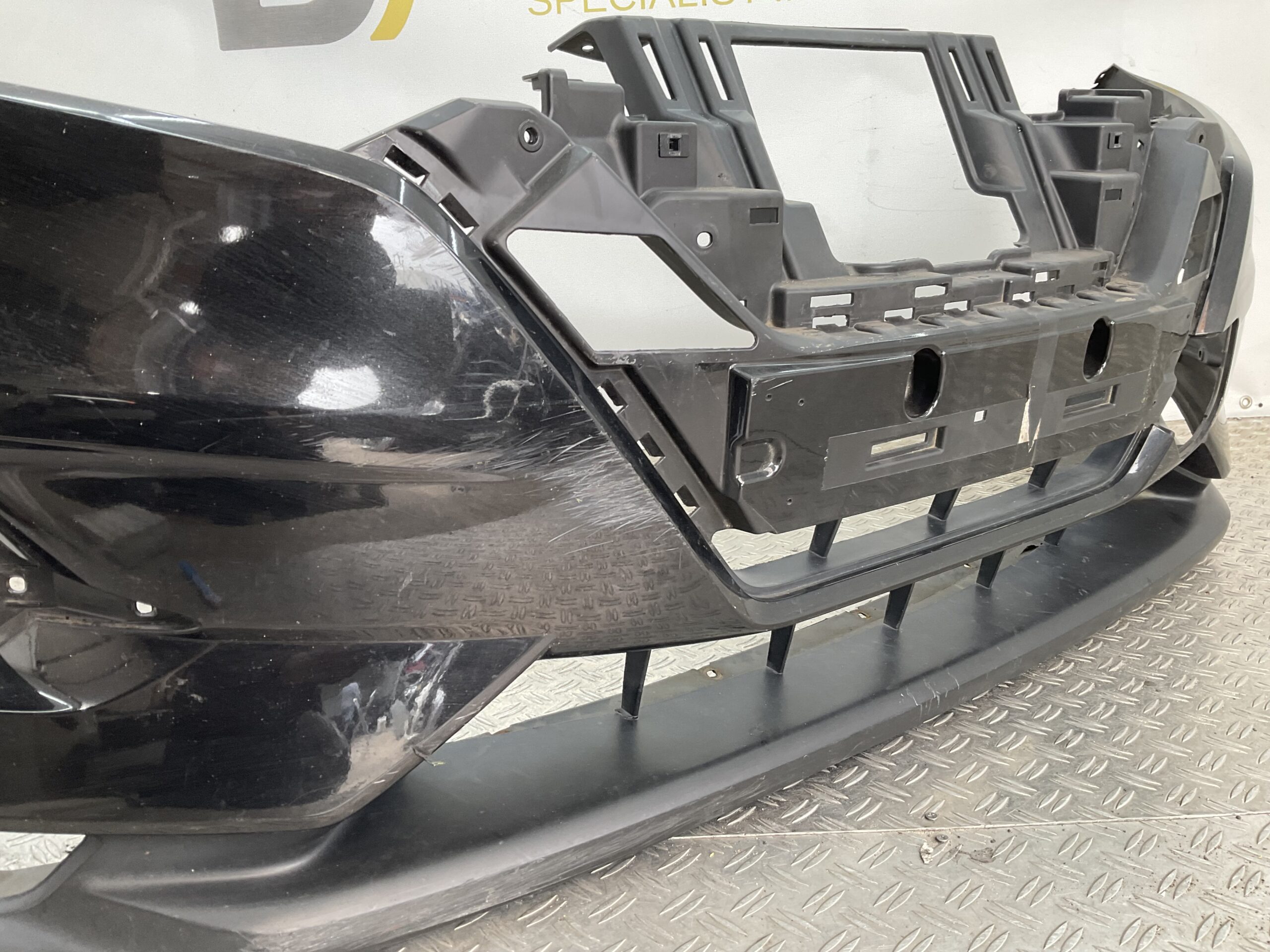 Bumper Nissan Qashqai 17-21 62022-HV00H Voorbumper G8-18884