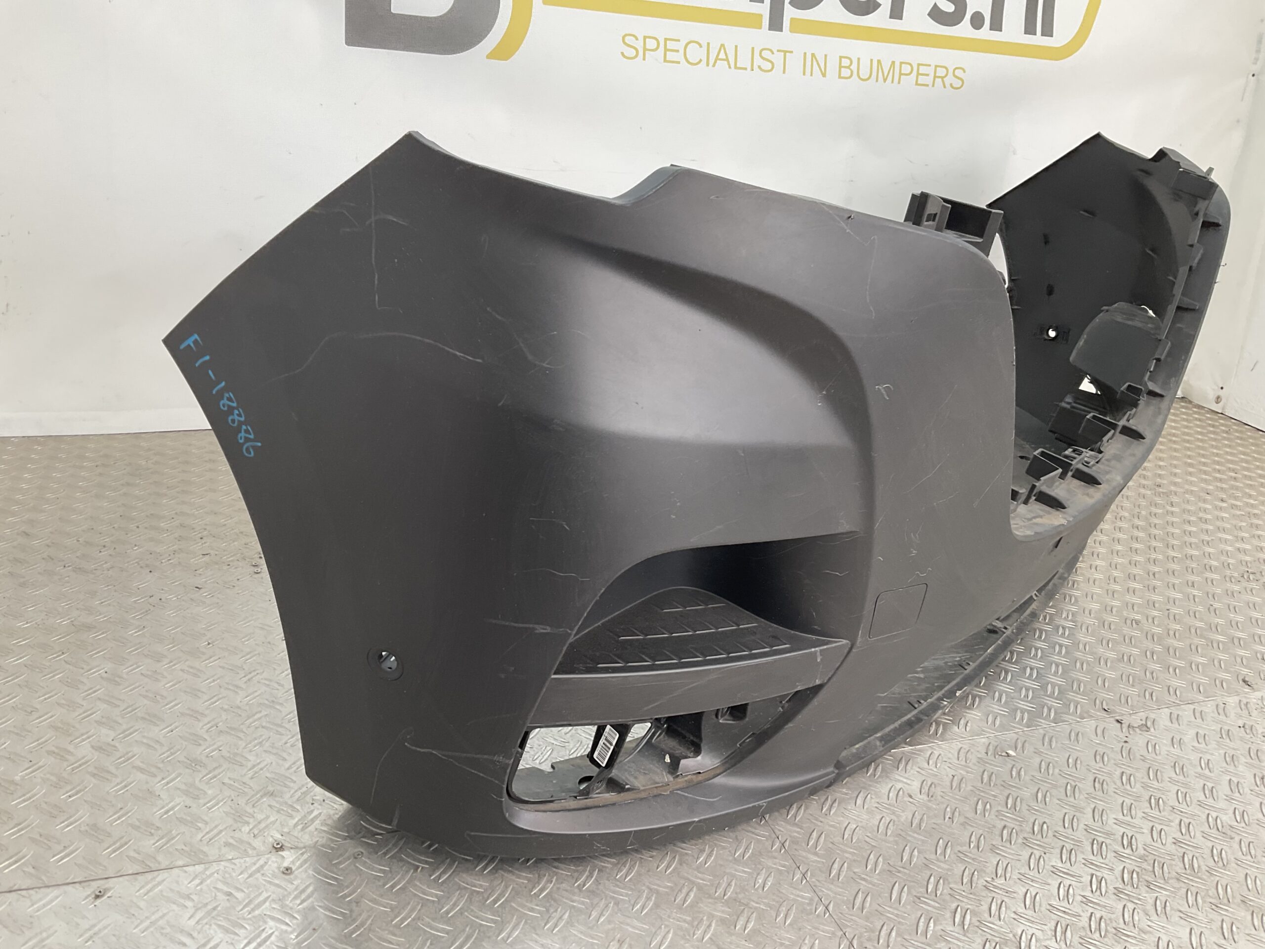 BUMPER Renault Master 3 19-24 620228205R VOORBUMPER F1-18886