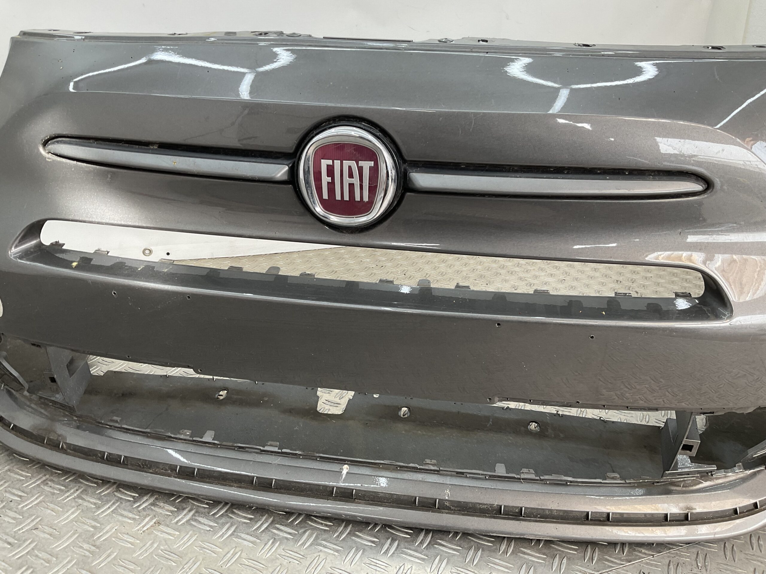 BUMPER Fiat 500 Facelift 2016-2021 735619571 VOORBUMPER B3-18888