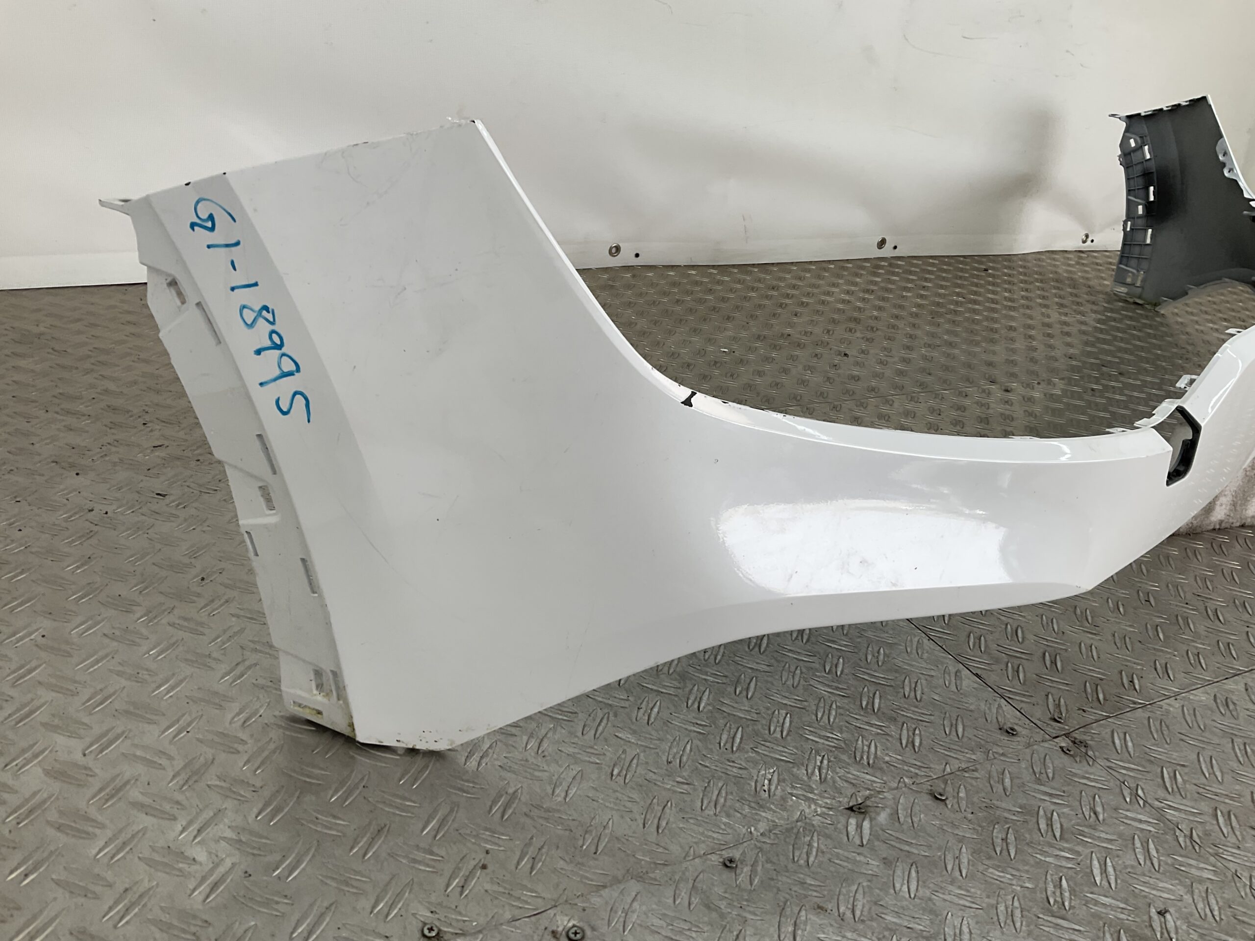 Bumper Kia Sportage Normaal 23-25 86511-R2000 Voorbumper G1-18995