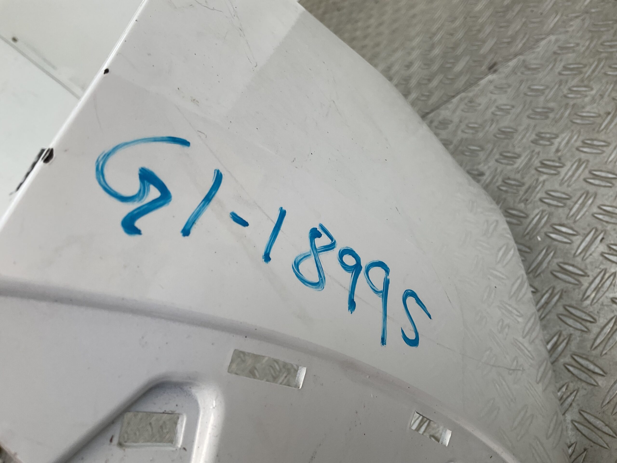 Bumper Kia Sportage Normaal 23-25 86511-R2000 Voorbumper G1-18995