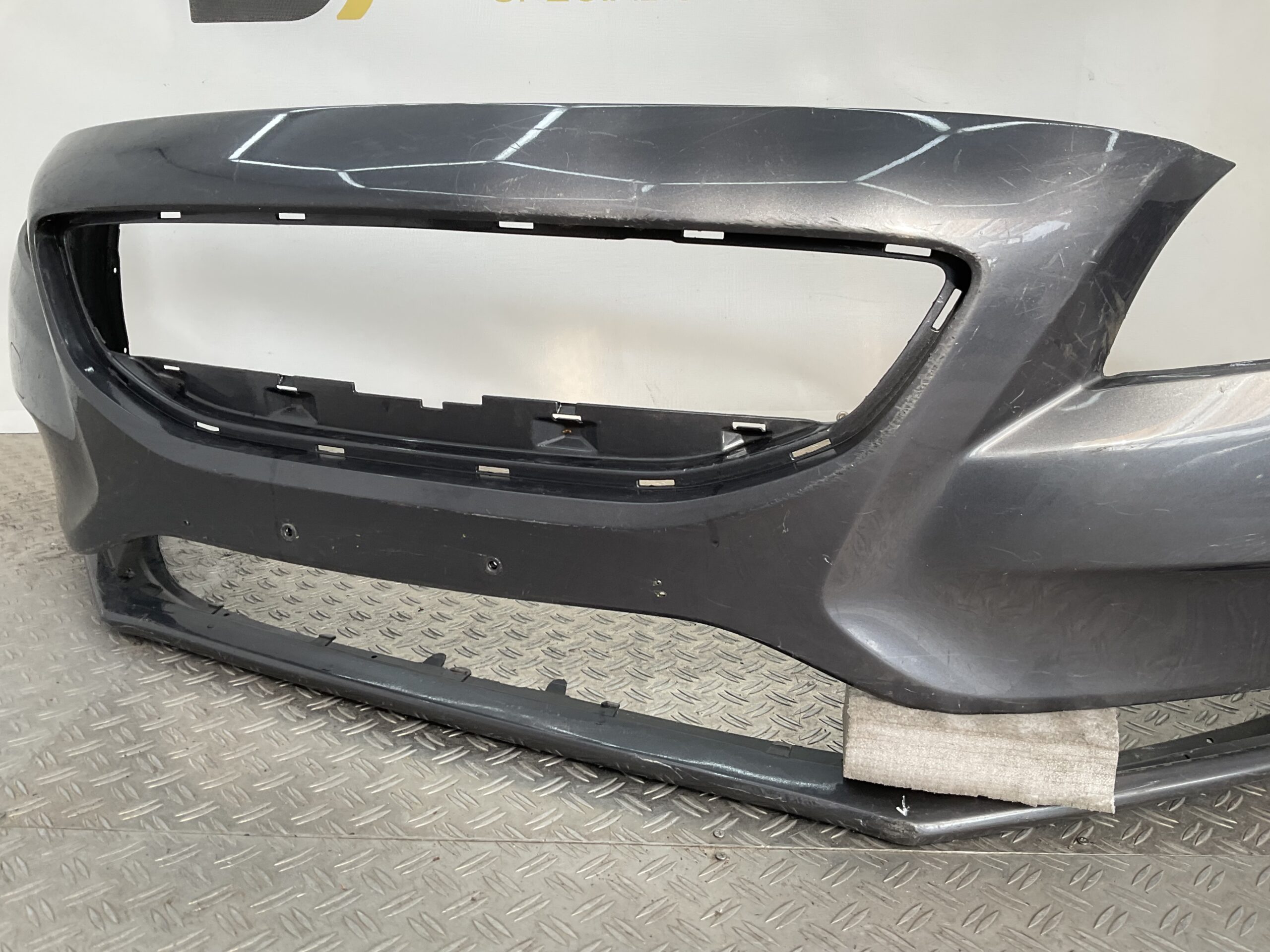 Bumper Volvo V40 Normaal 12- pdc 31283732 Voorbumper E4-18933