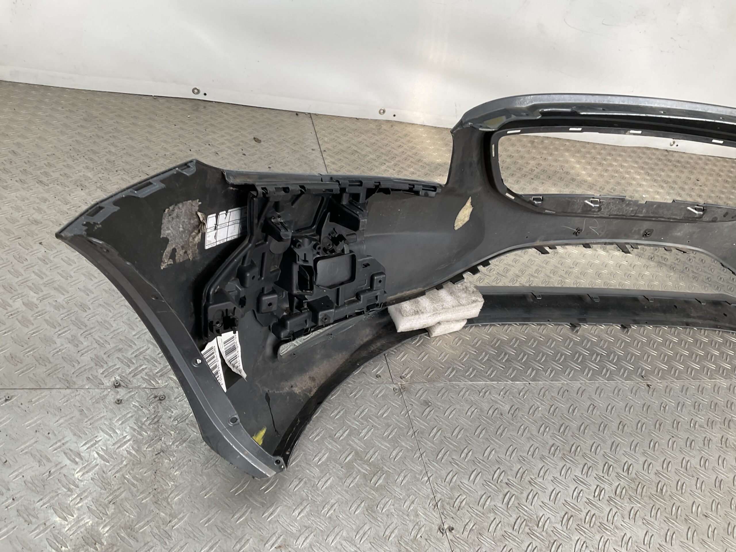 Bumper Volvo V40 Normaal 12- pdc 31283732 Voorbumper E4-18933
