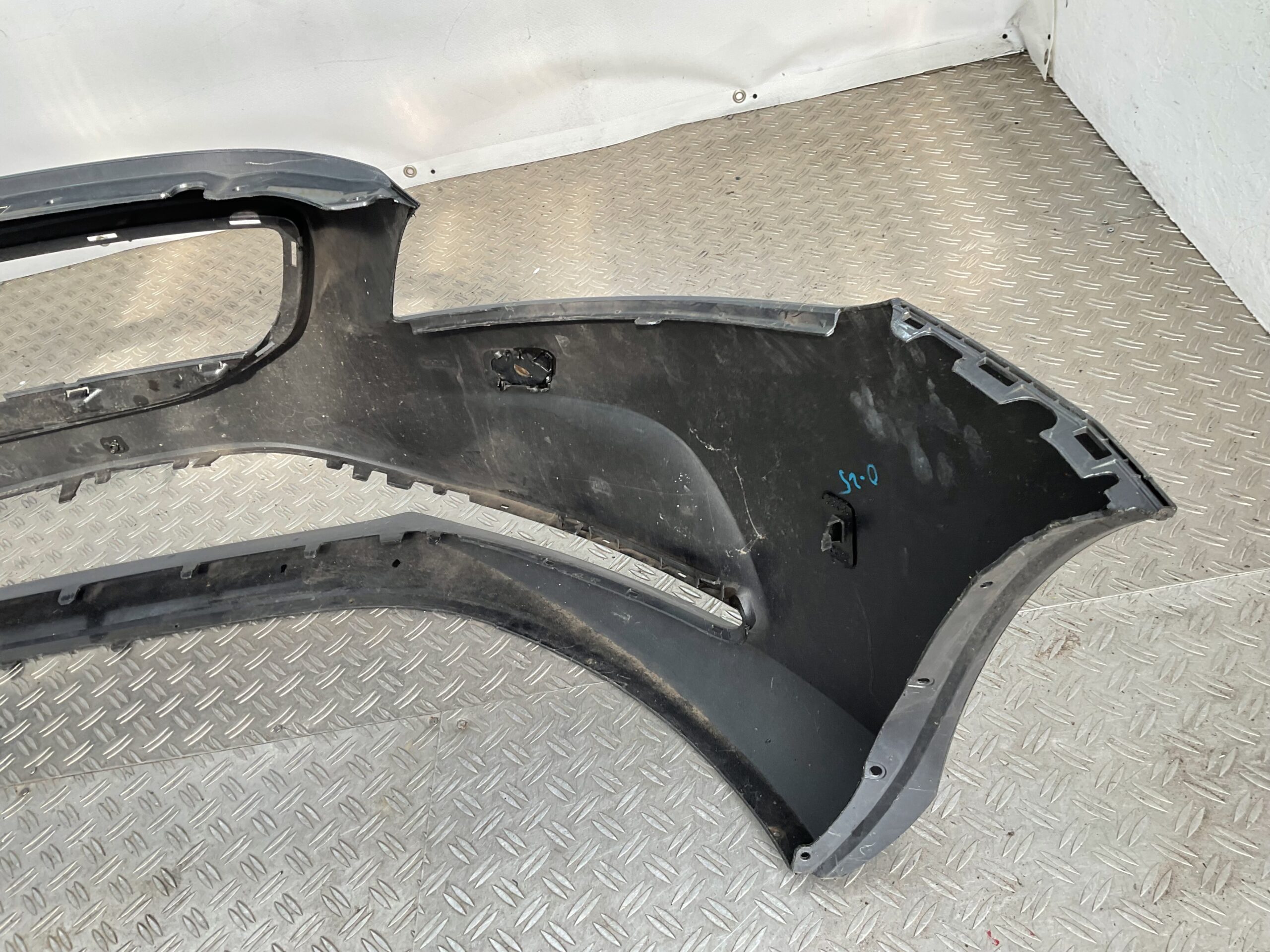 Bumper Volvo V40 Normaal 12- pdc 31283732 Voorbumper E4-18933