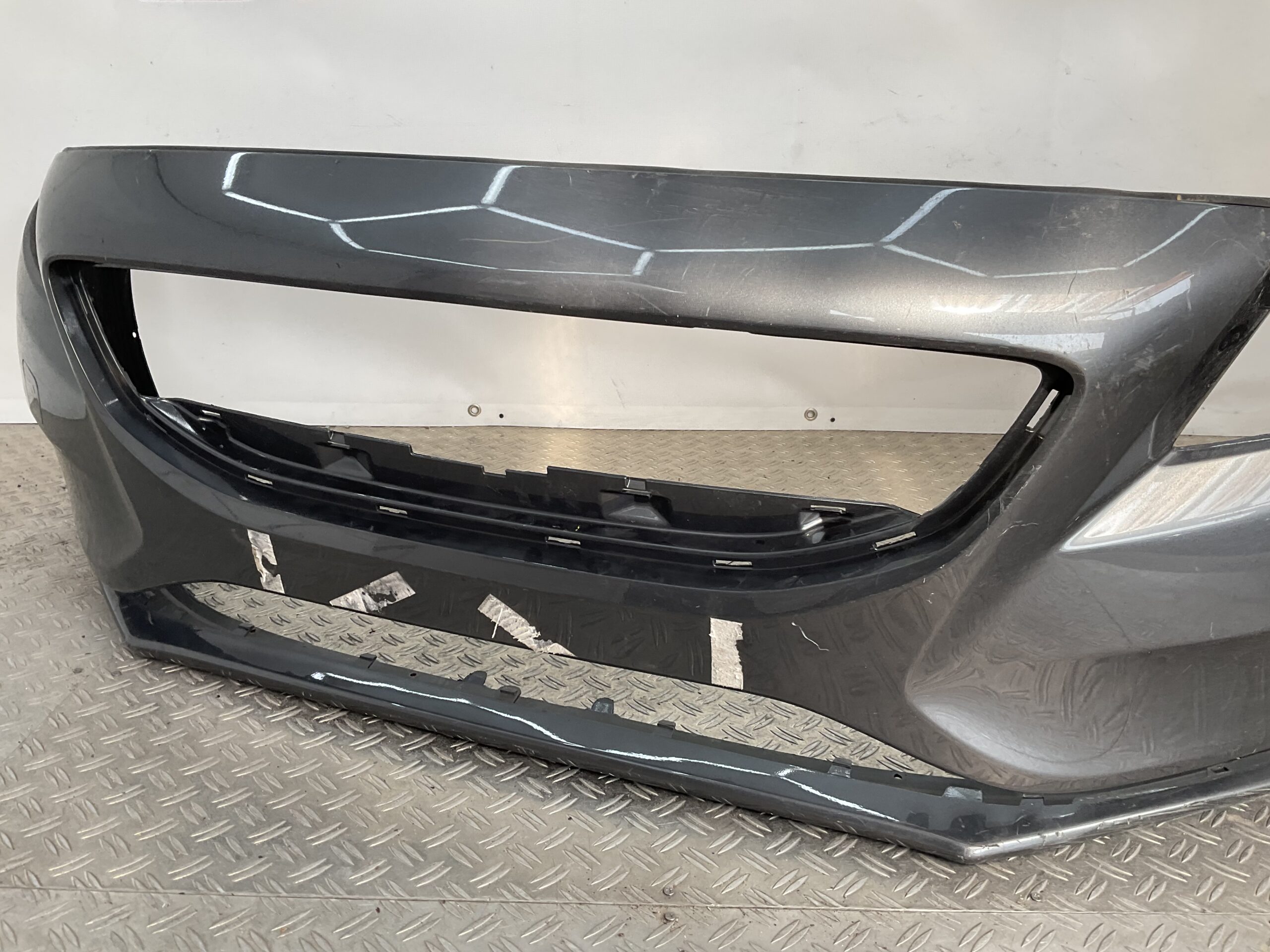 Bumper Volvo V40 Normaal 12- pdc 31283732 Voorbumper E4-18934