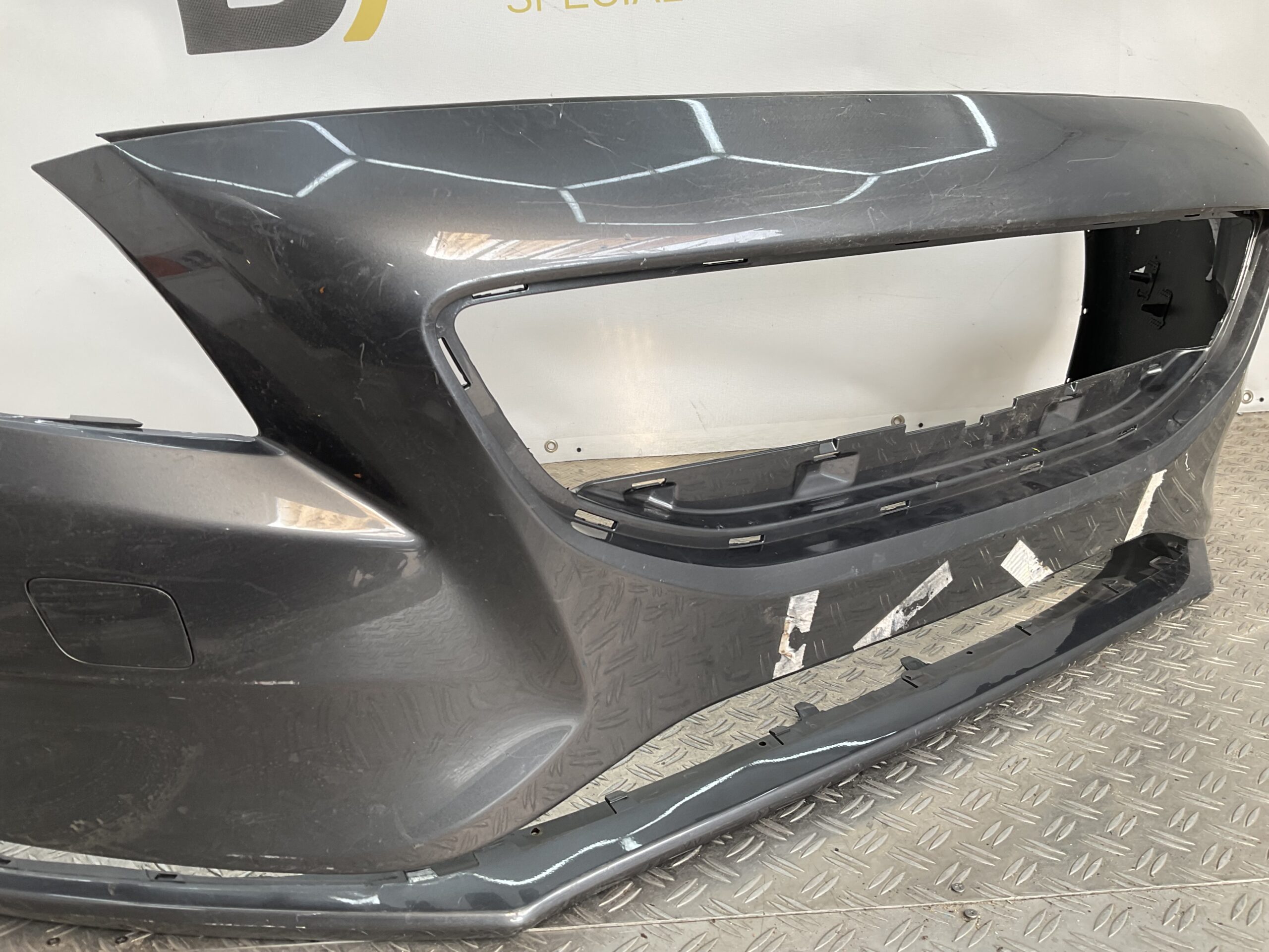 Bumper Volvo V40 Normaal 12- pdc 31283732 Voorbumper E4-18934