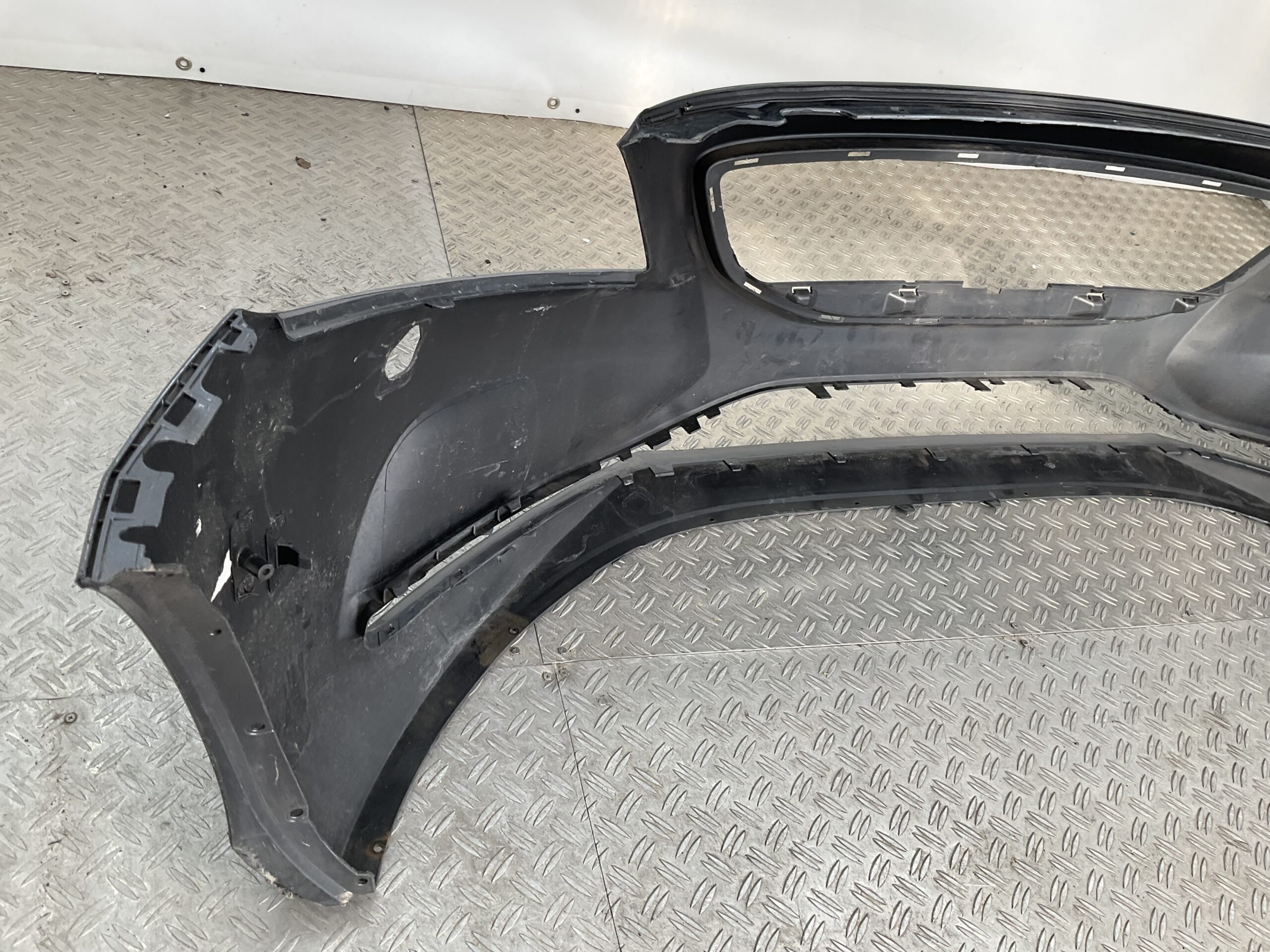 Bumper Volvo V40 Normaal 12- pdc 31283732 Voorbumper E4-18934